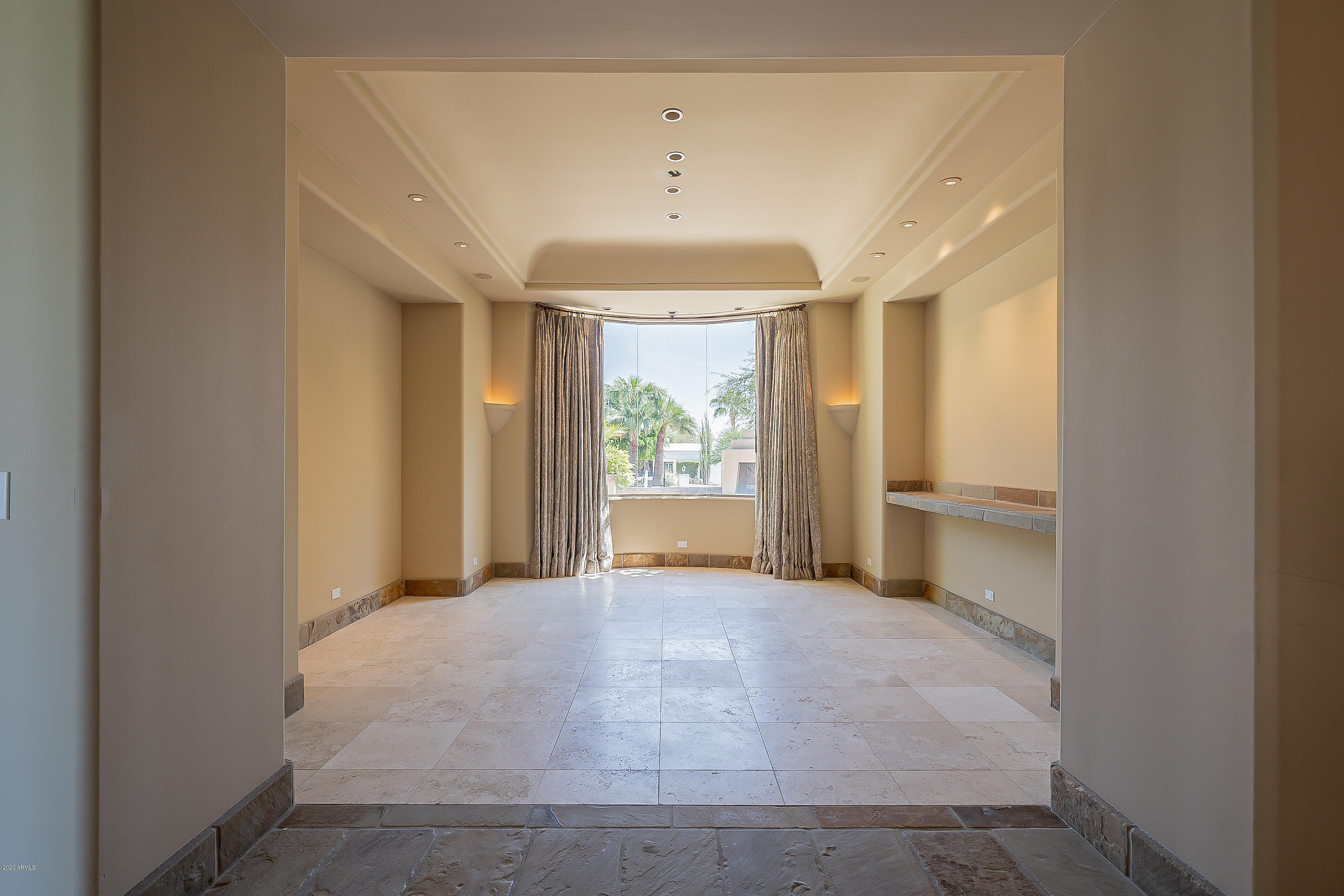 CASA BLANCA ESTATES LOT 20-37 & TR A - Residential