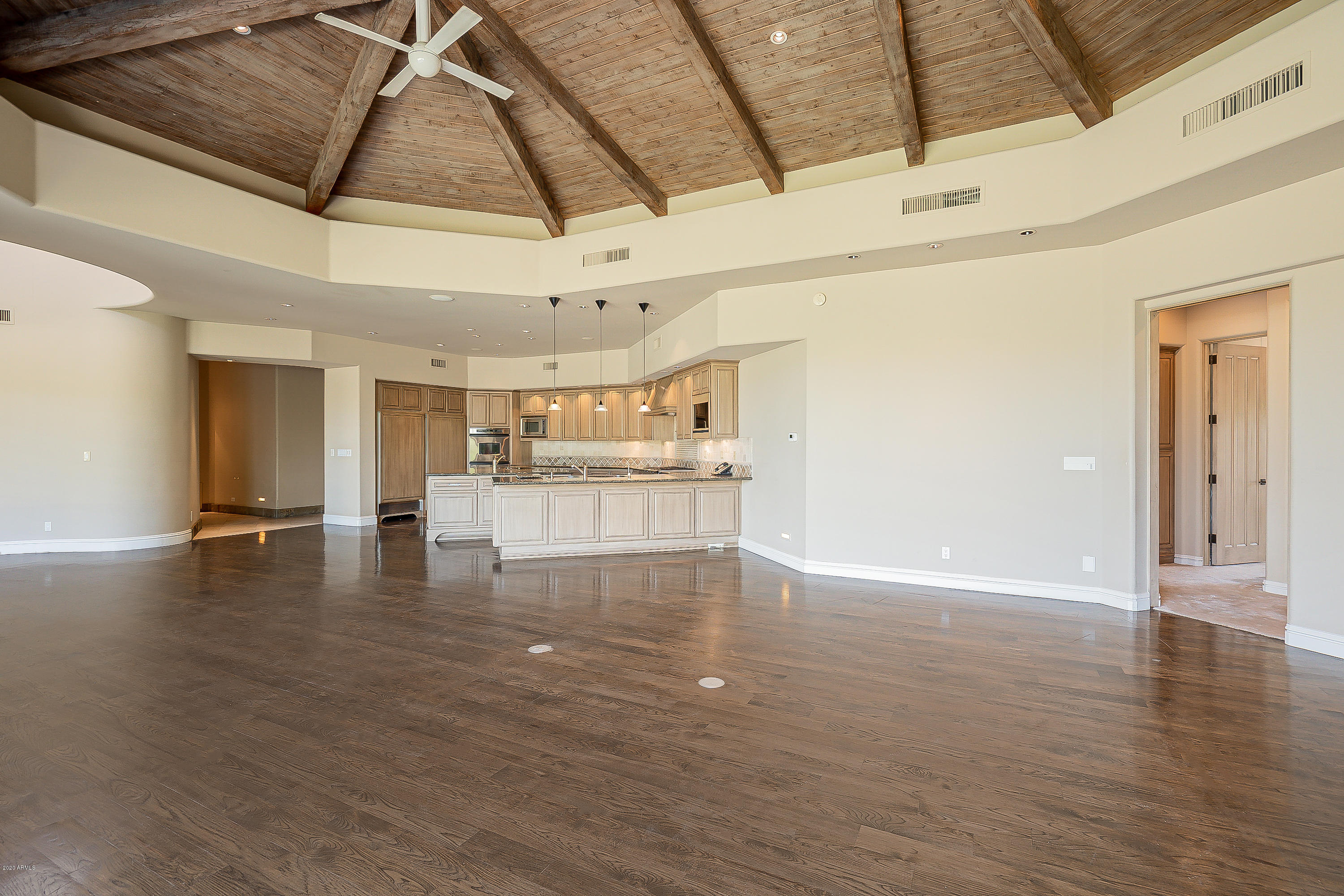 CASA BLANCA ESTATES LOT 20-37 & TR A - Residential