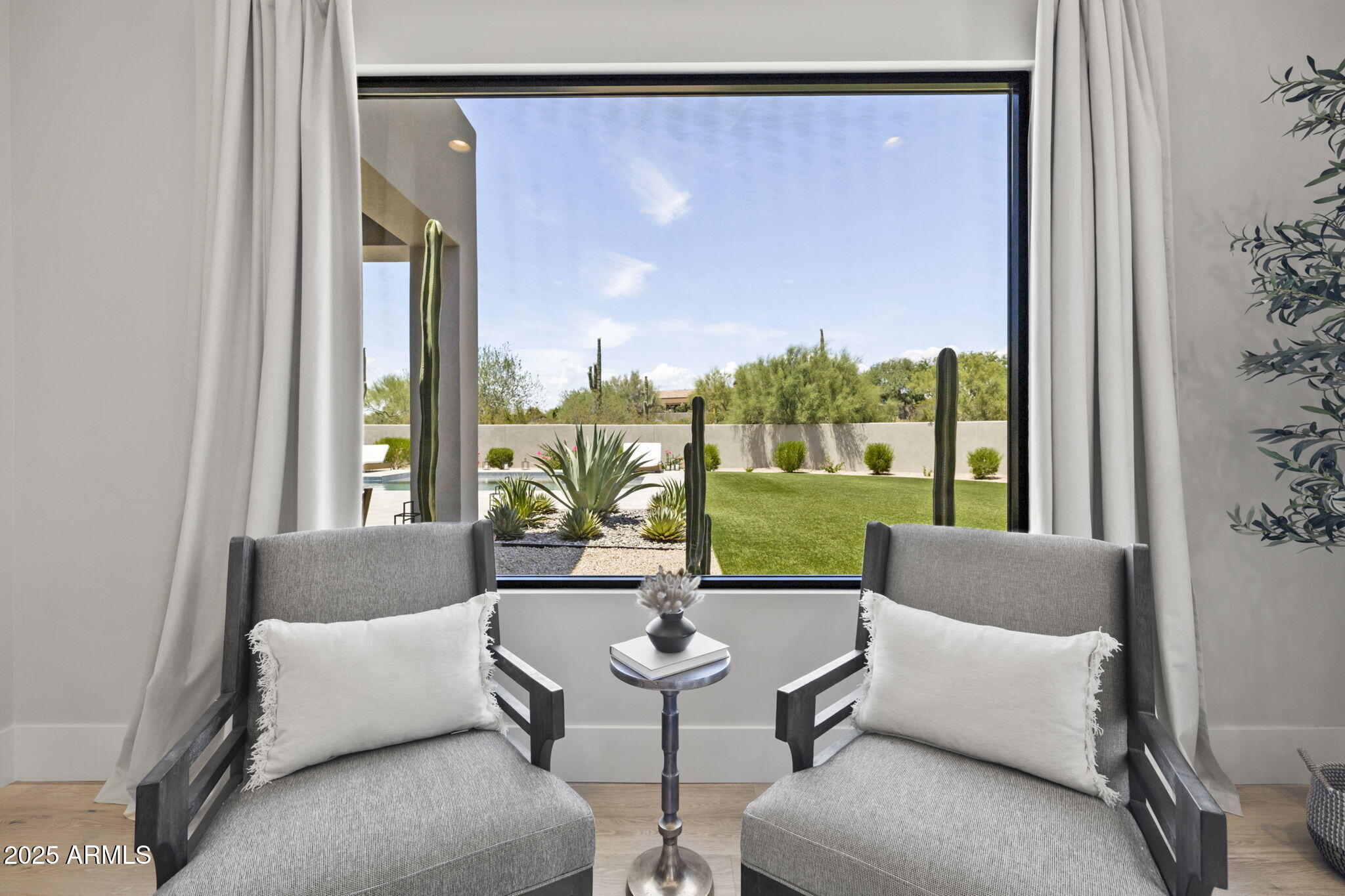 PINNACLE PEAK PLACE - Residential