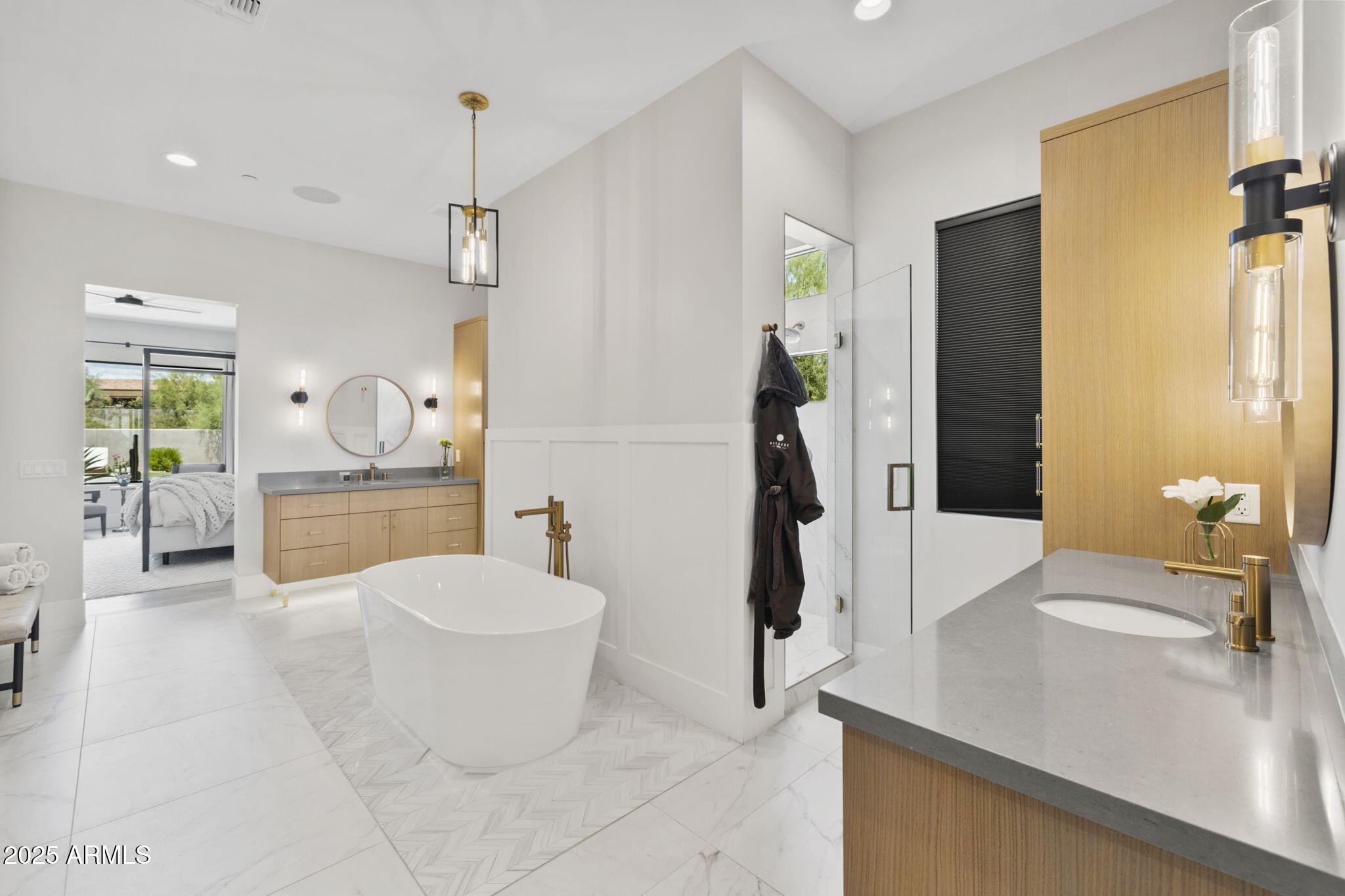 PINNACLE PEAK PLACE - Residential