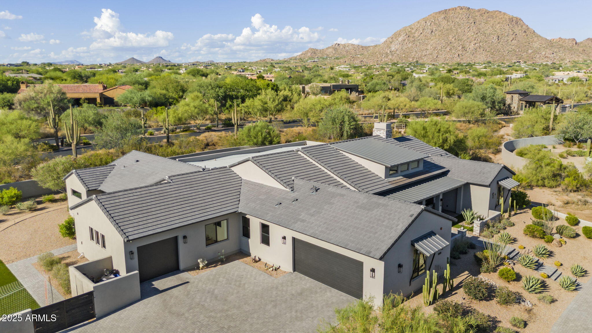 PINNACLE PEAK PLACE - Residential