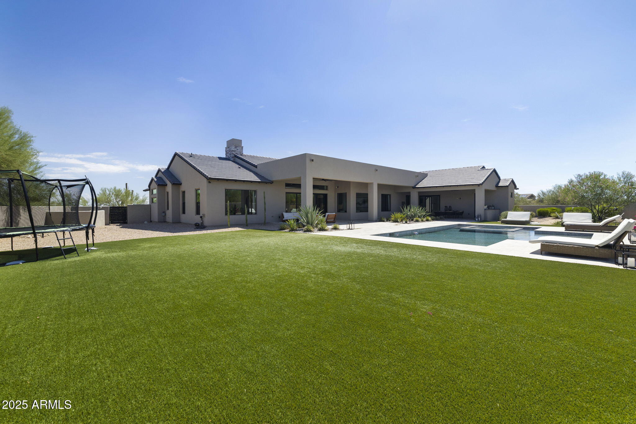 PINNACLE PEAK PLACE - Residential