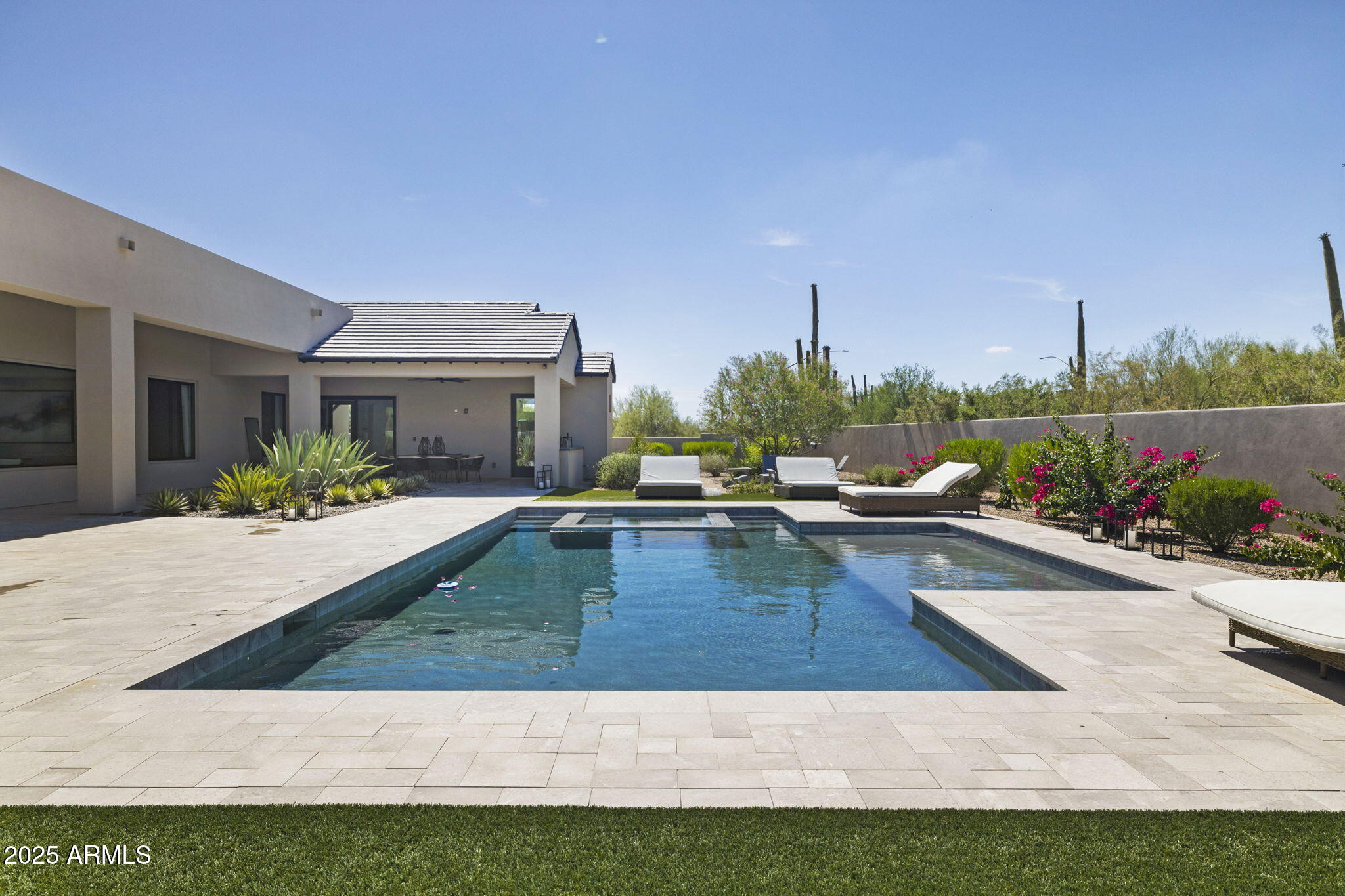 PINNACLE PEAK PLACE - Residential