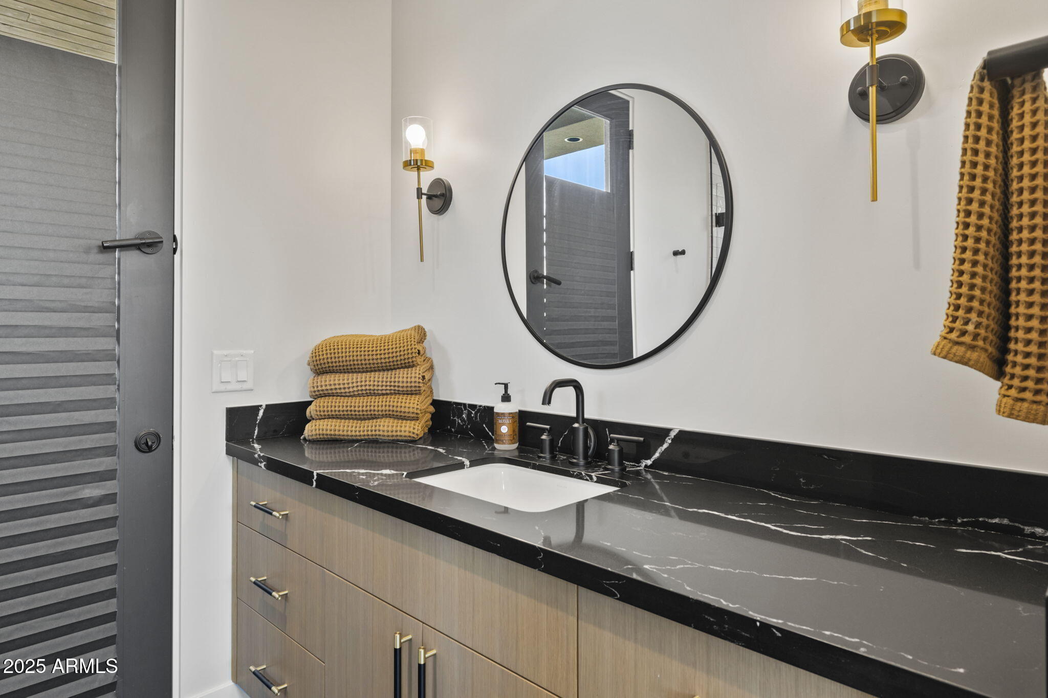PINNACLE PEAK PLACE - Residential