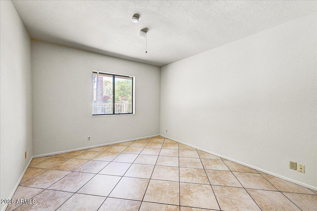 EAGLES EYRE 2 - Residential