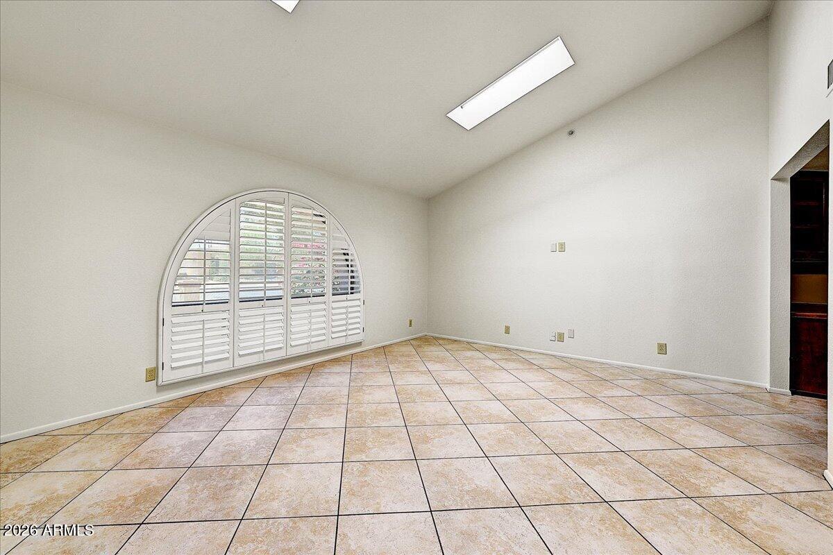 EAGLES EYRE 2 - Residential