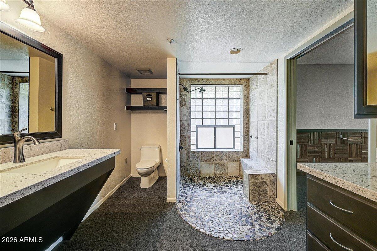 EAGLES EYRE 2 - Residential
