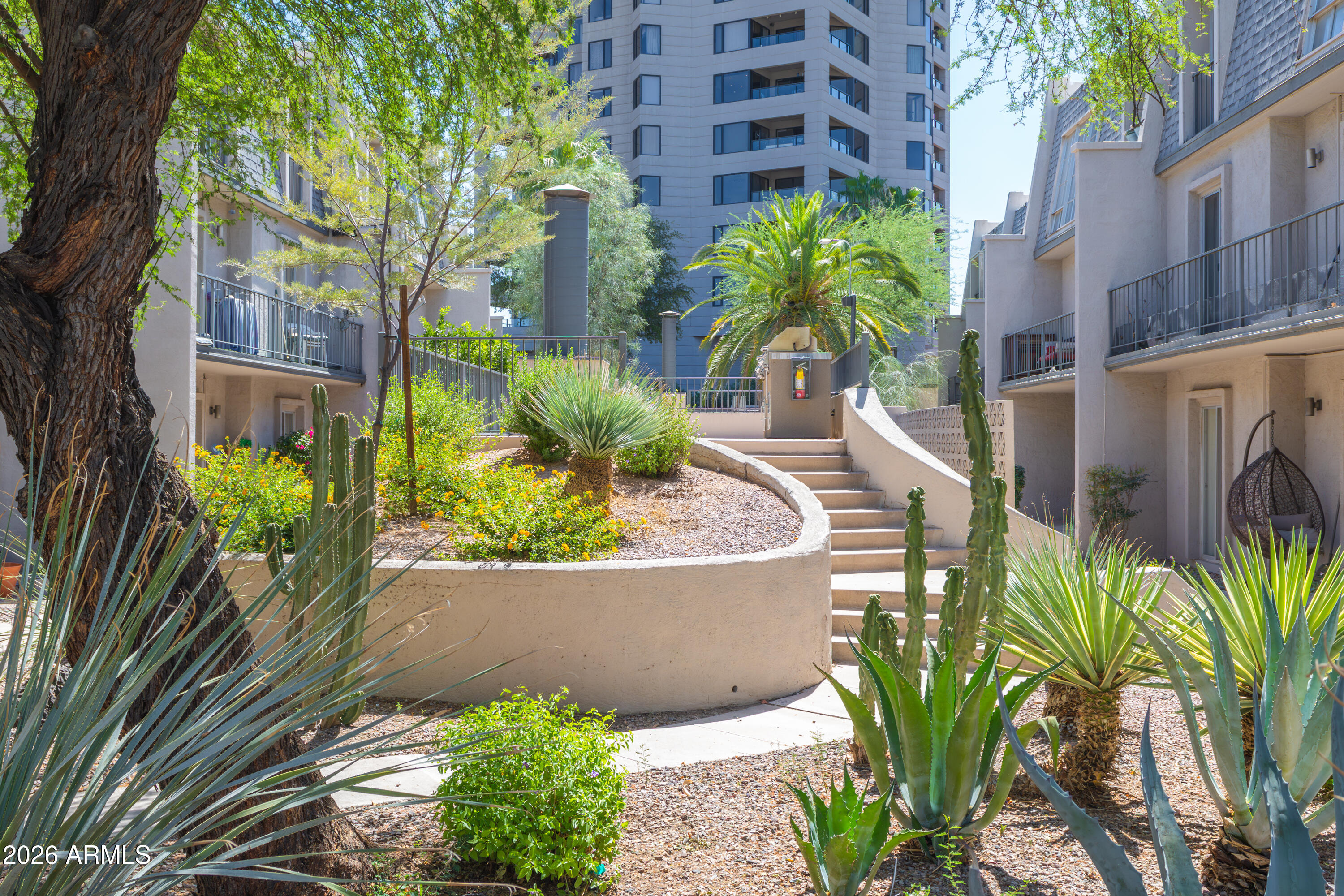 LE CONTINENTAL - Residential Lease