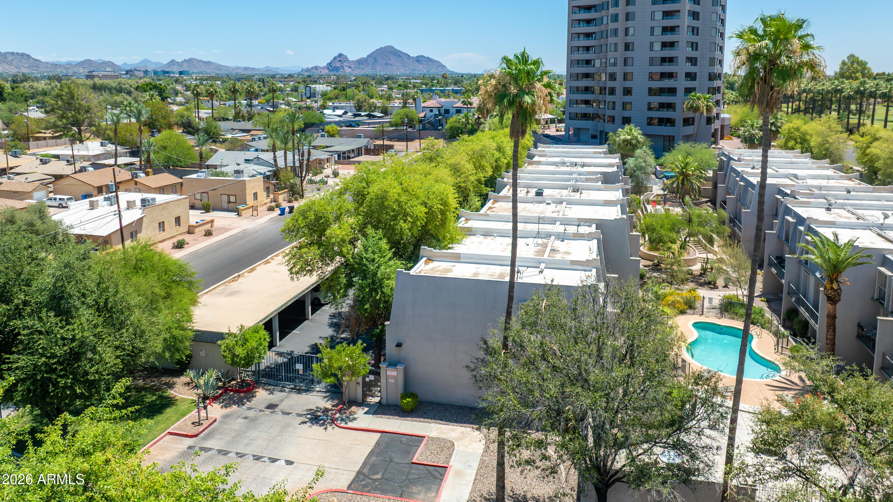 LE CONTINENTAL - Residential Lease