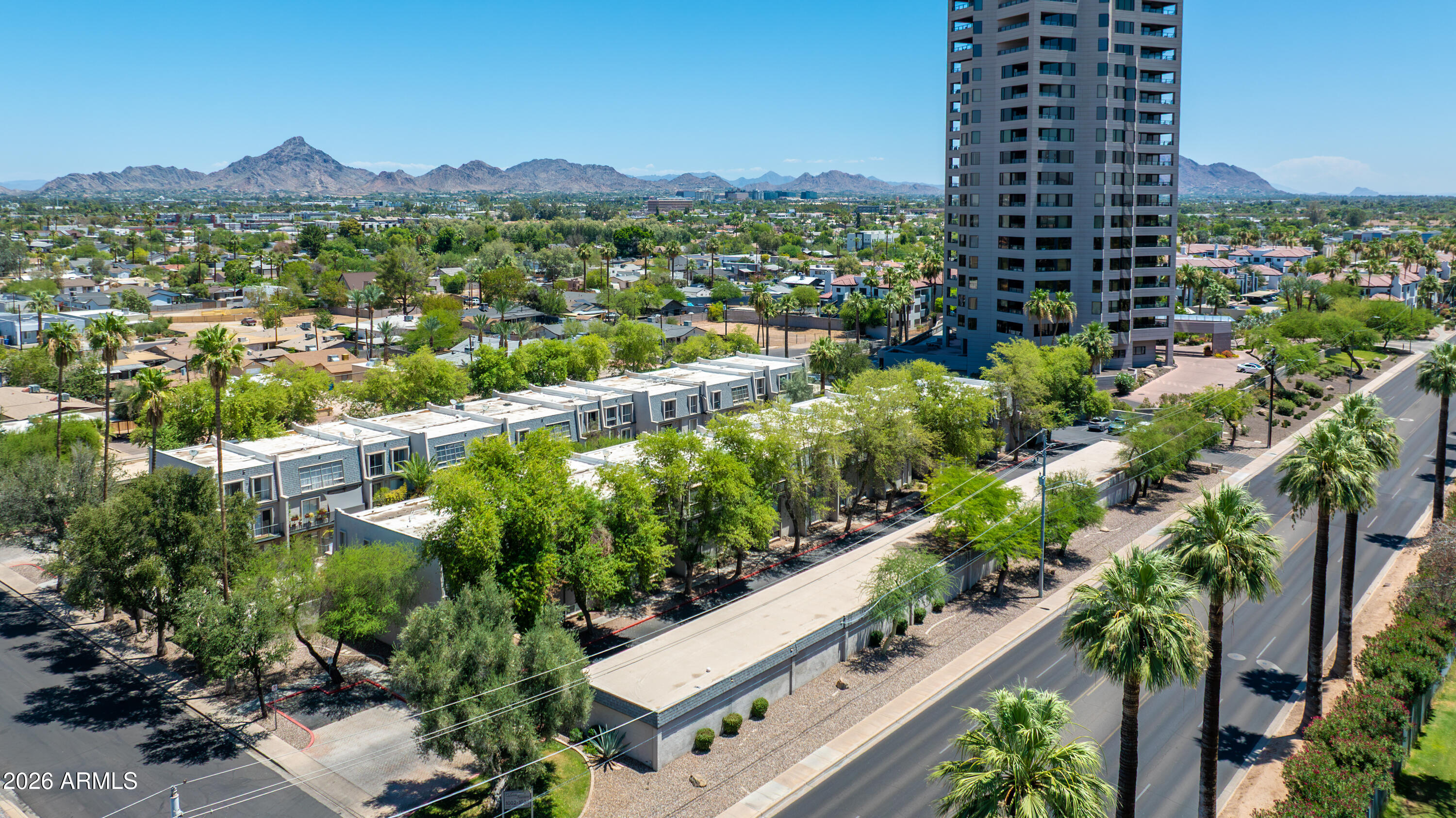LE CONTINENTAL - Residential Lease
