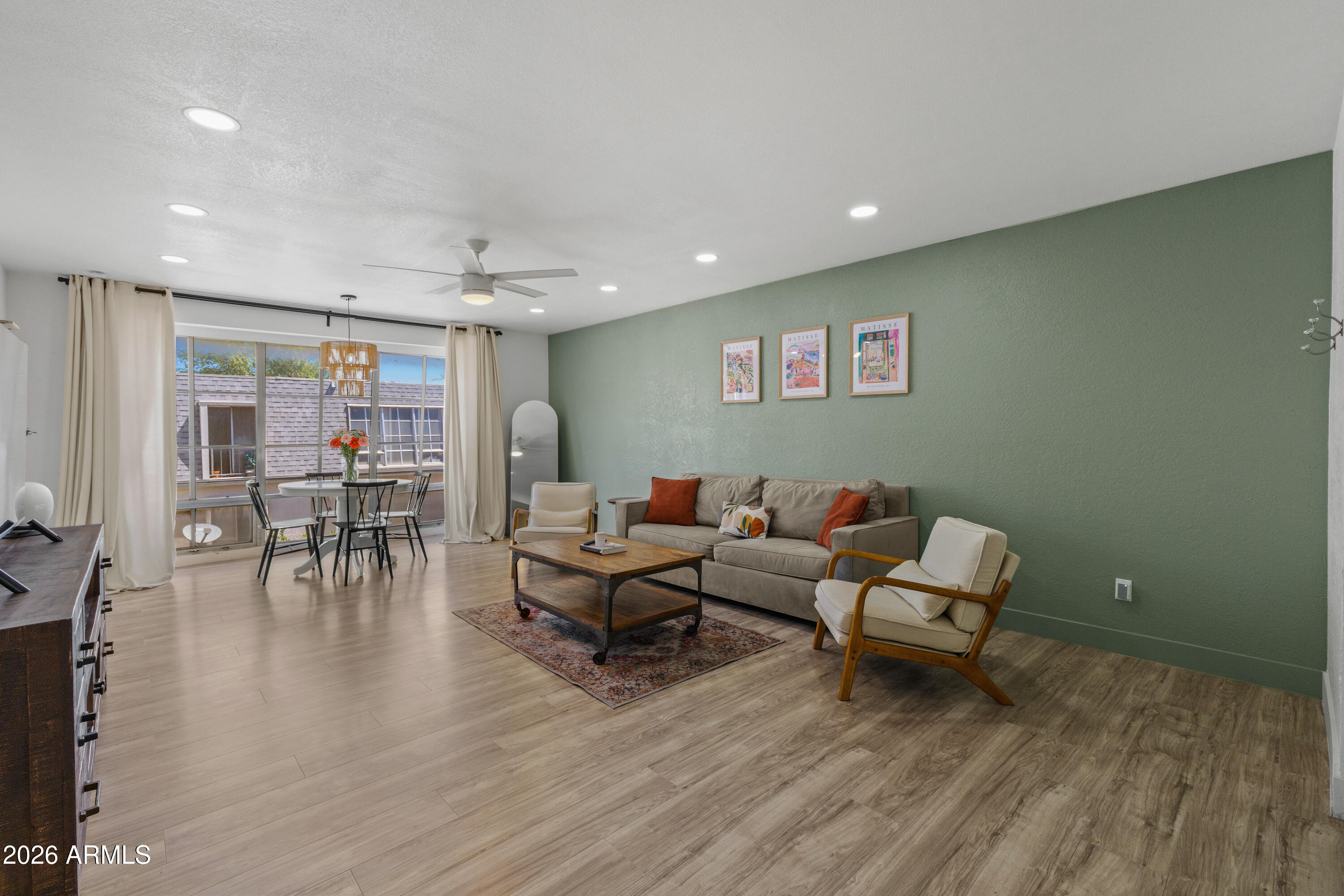 LE CONTINENTAL - Residential Lease