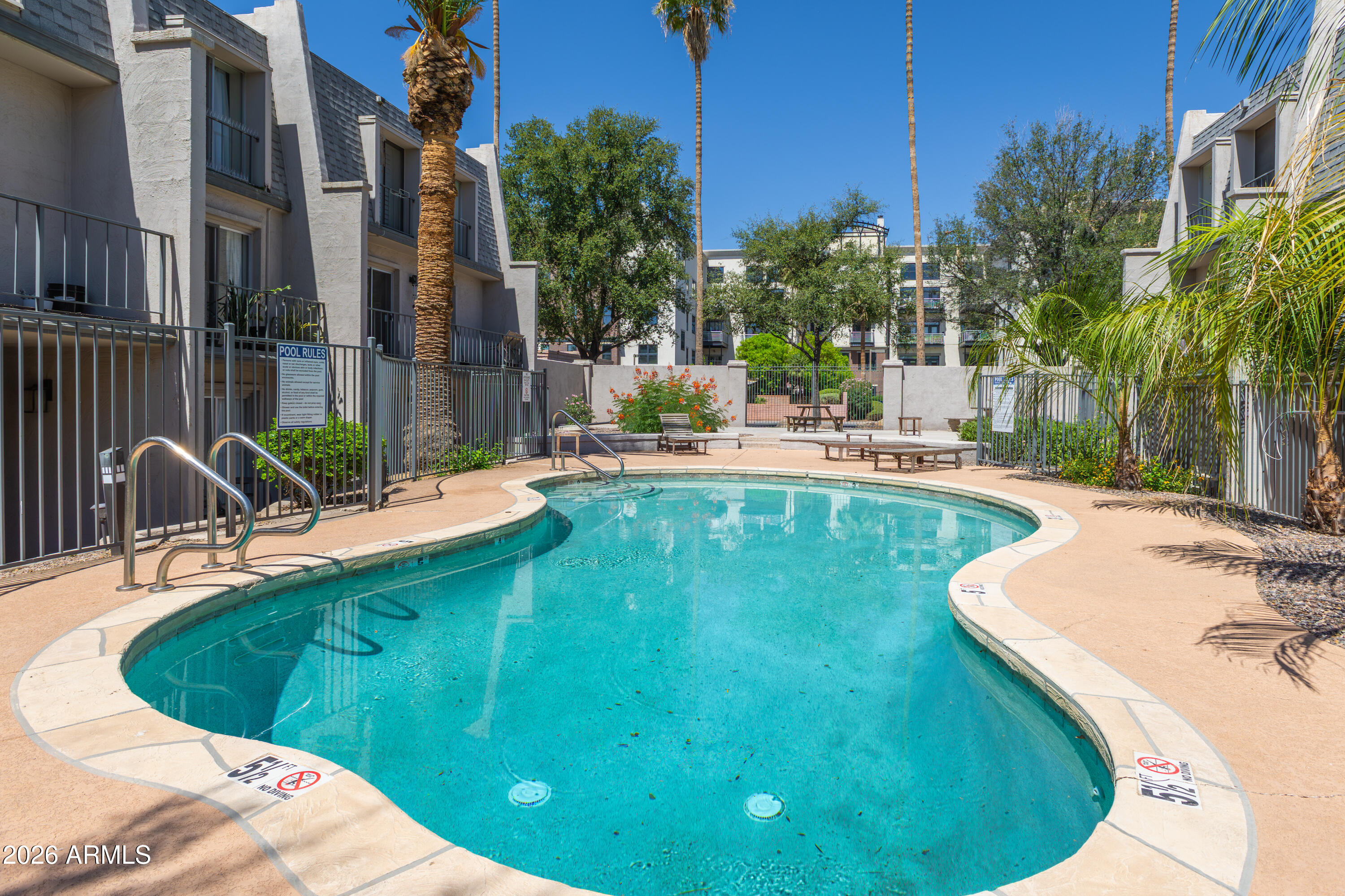 LE CONTINENTAL - Residential Lease