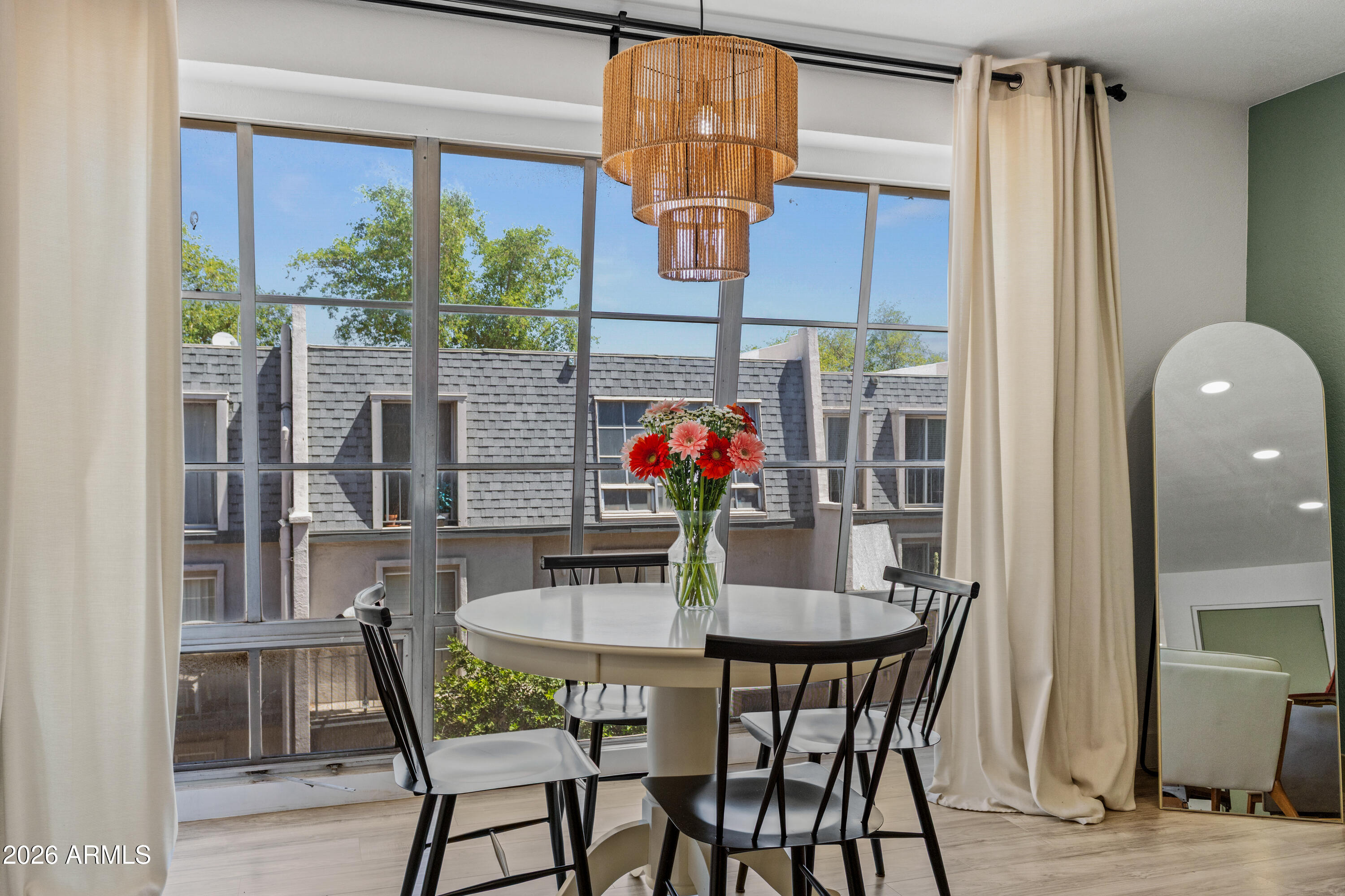 LE CONTINENTAL - Residential Lease