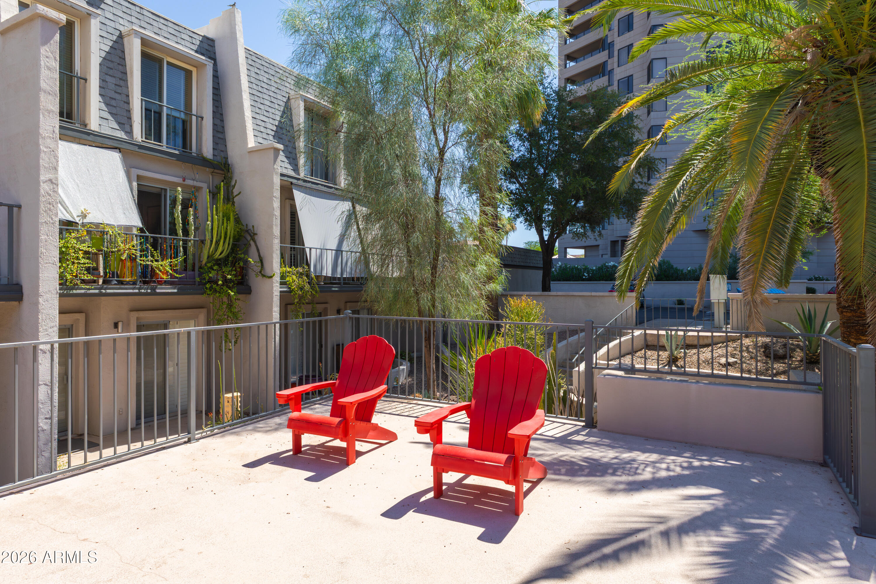 LE CONTINENTAL - Residential Lease
