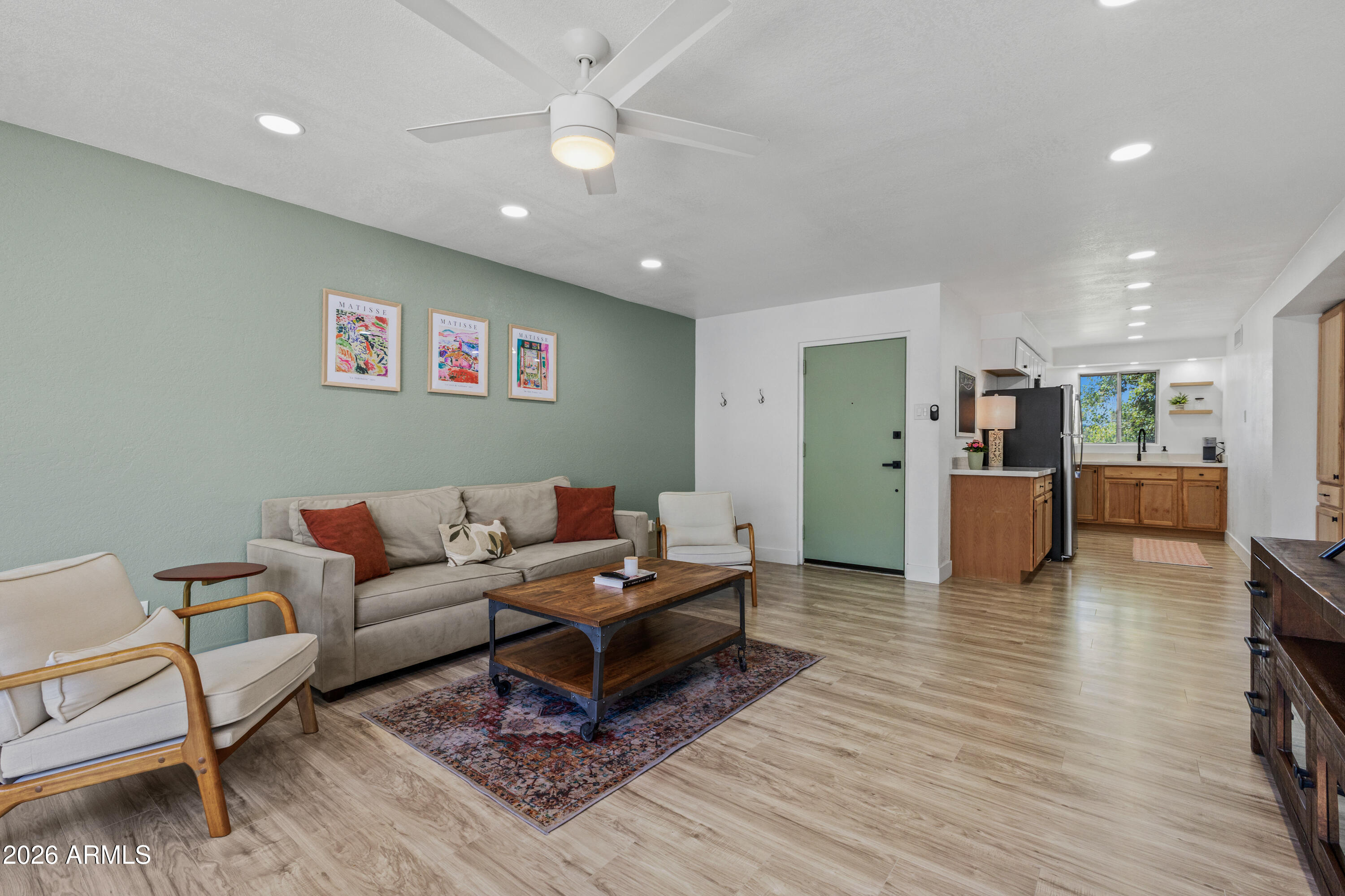 LE CONTINENTAL - Residential Lease
