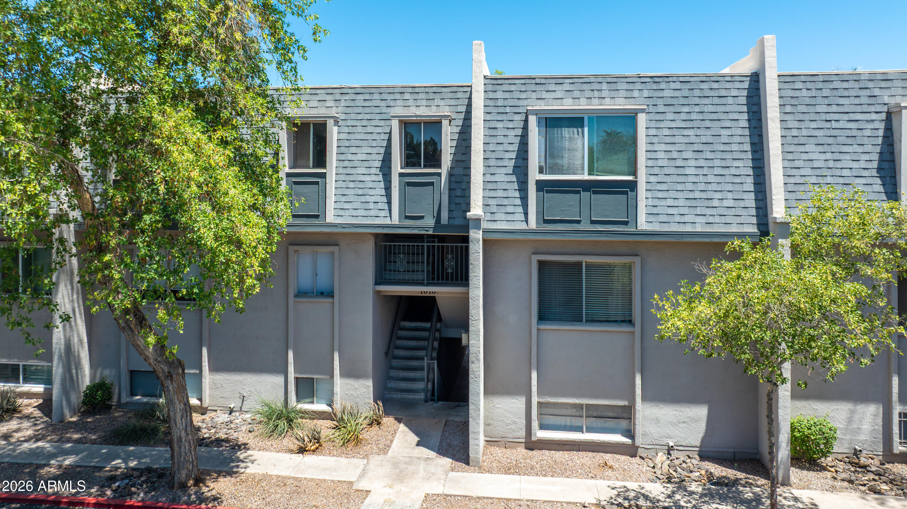 LE CONTINENTAL - Residential Lease