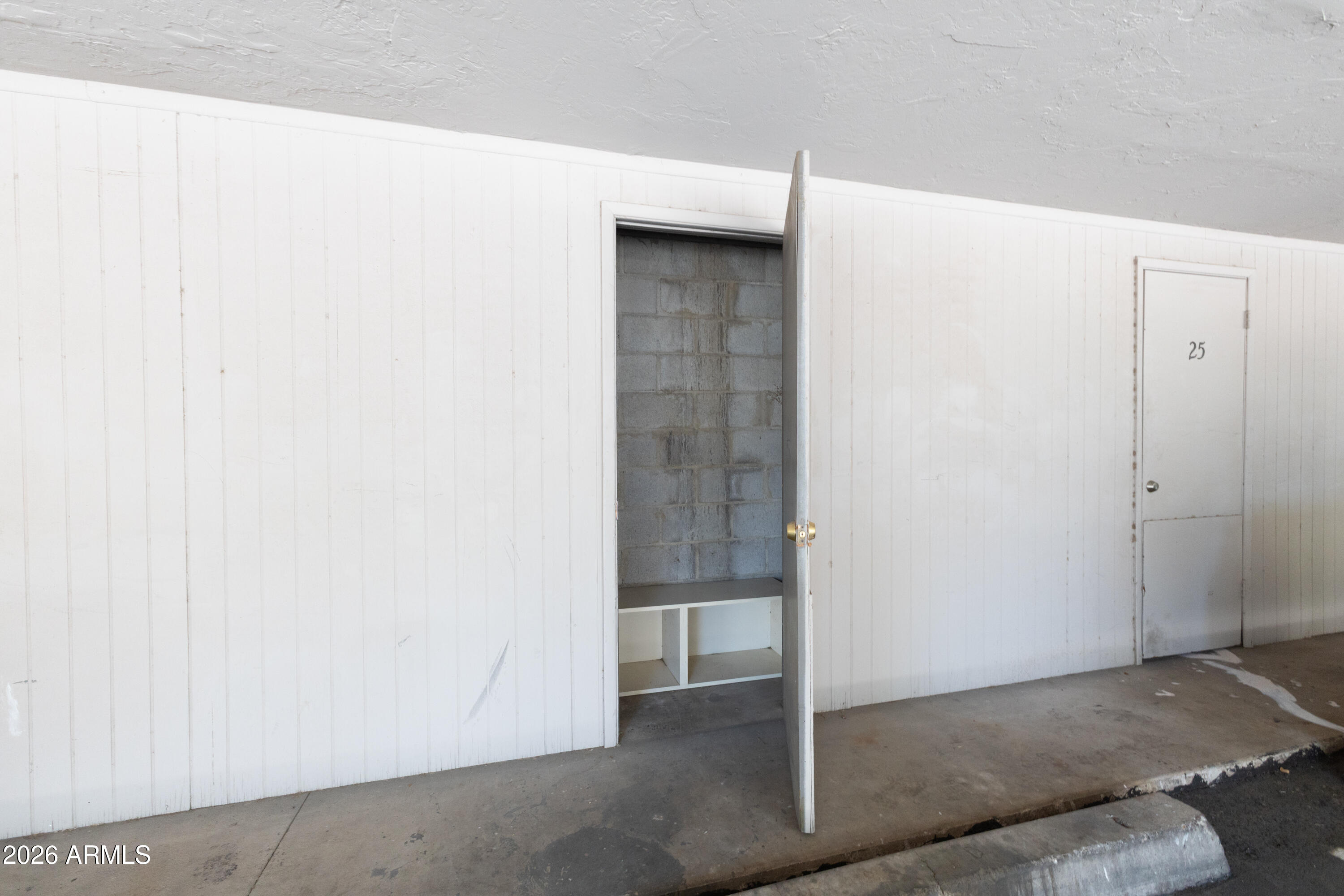 LE CONTINENTAL - Residential Lease
