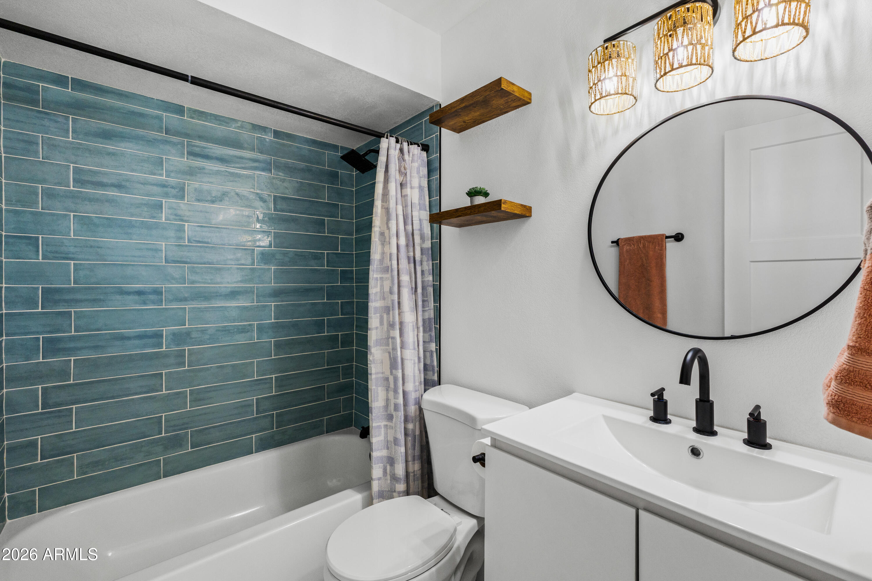 LE CONTINENTAL - Residential Lease