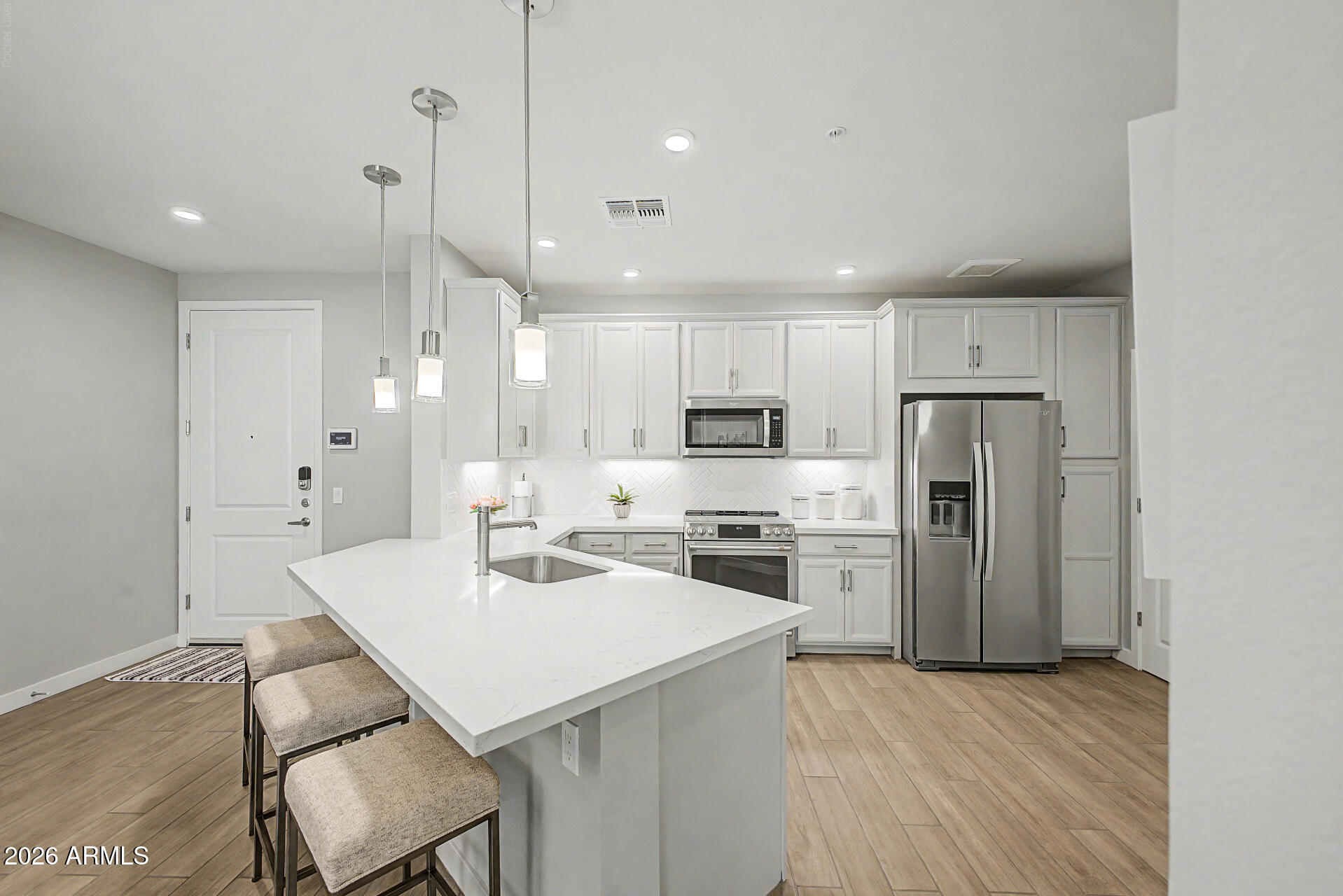 CAYS AT DOWNTOWN OCOTILLO CONDOMINIUM AMD REPLAT - Residential