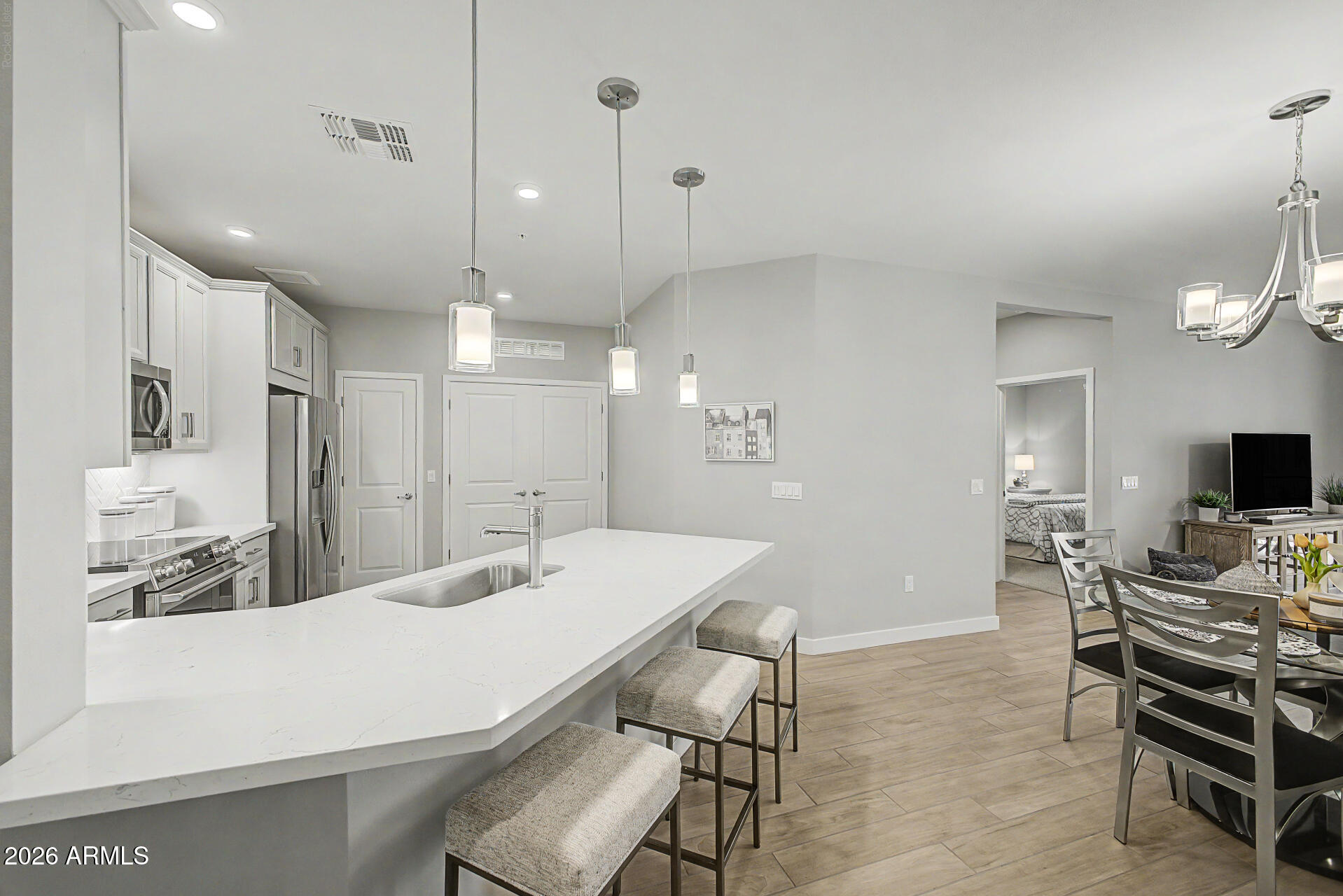 CAYS AT DOWNTOWN OCOTILLO CONDOMINIUM AMD REPLAT - Residential