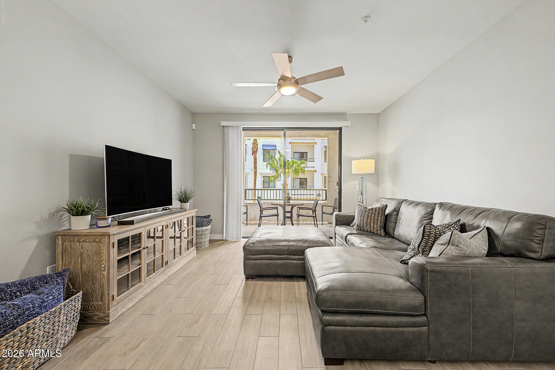 CAYS AT DOWNTOWN OCOTILLO CONDOMINIUM AMD REPLAT - Residential