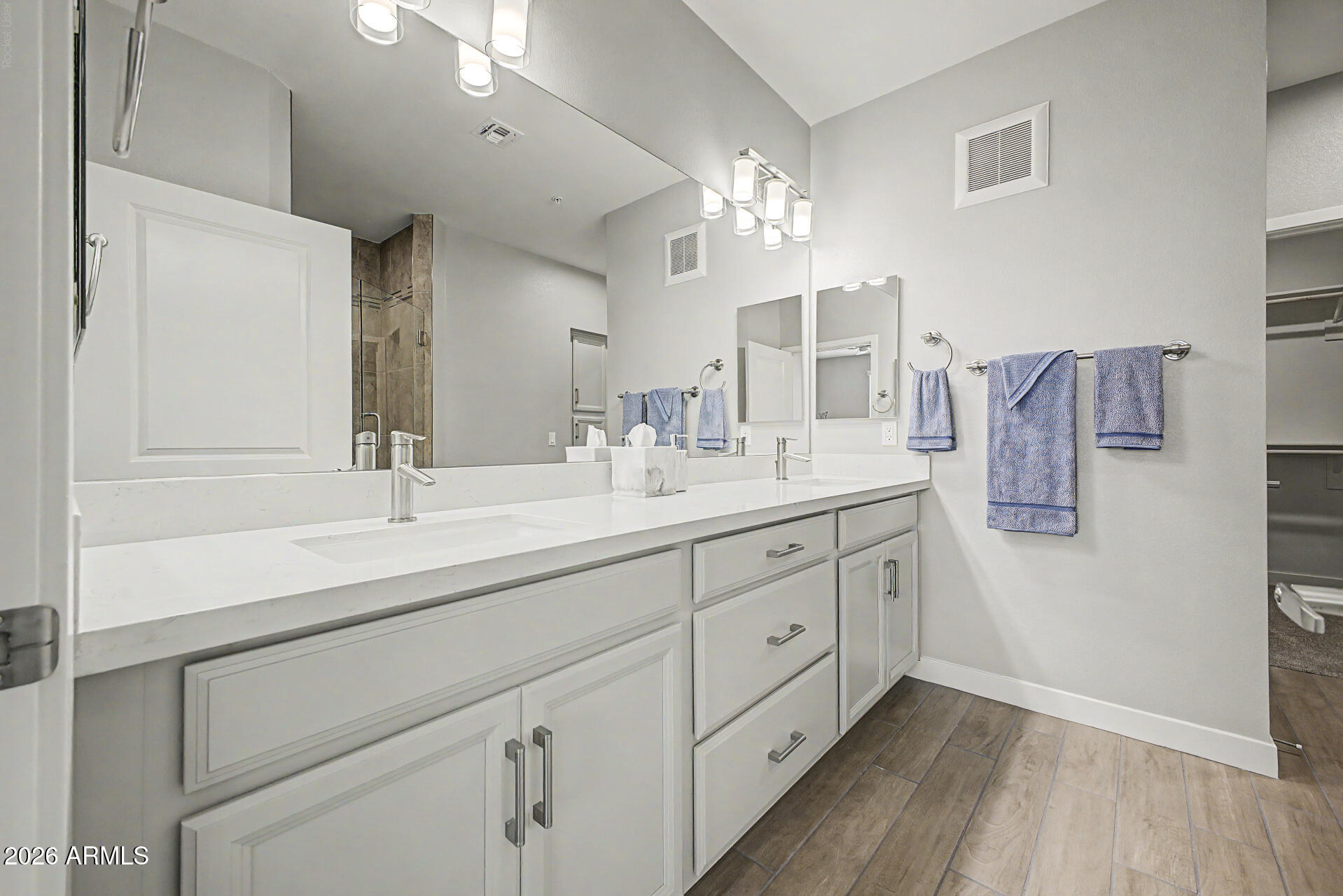 CAYS AT DOWNTOWN OCOTILLO CONDOMINIUM AMD REPLAT - Residential
