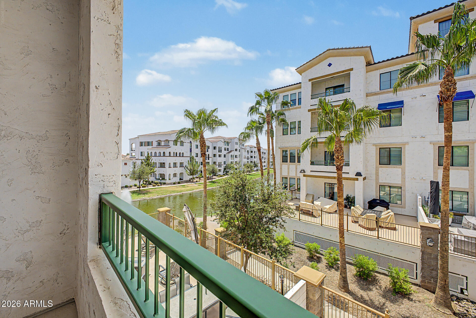 CAYS AT DOWNTOWN OCOTILLO CONDOMINIUM AMD REPLAT - Residential