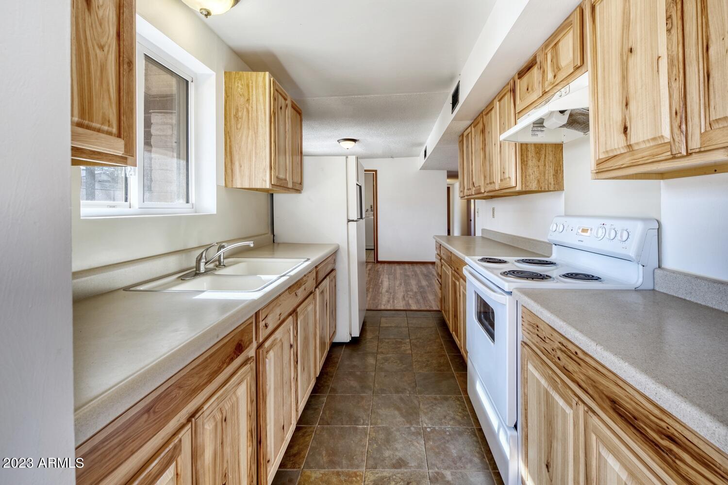 VILLAGE MEADOWS UNIT 2 - Residential