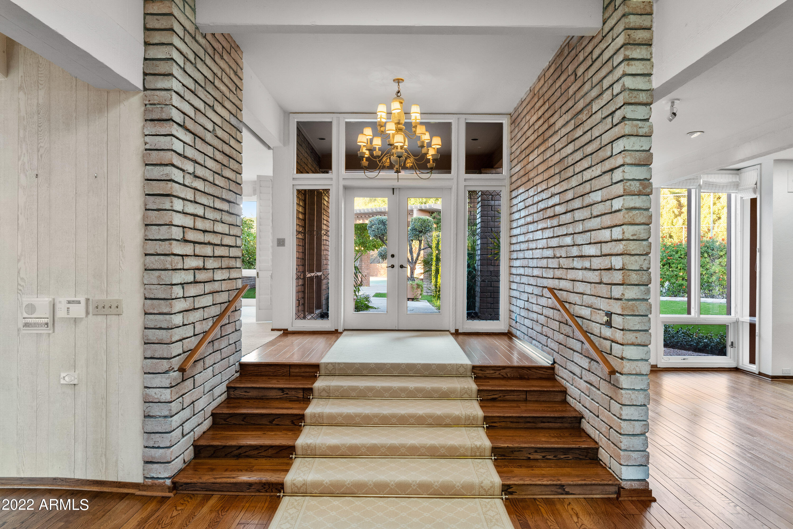 PARADISVE VALLES ESTATES - Residential