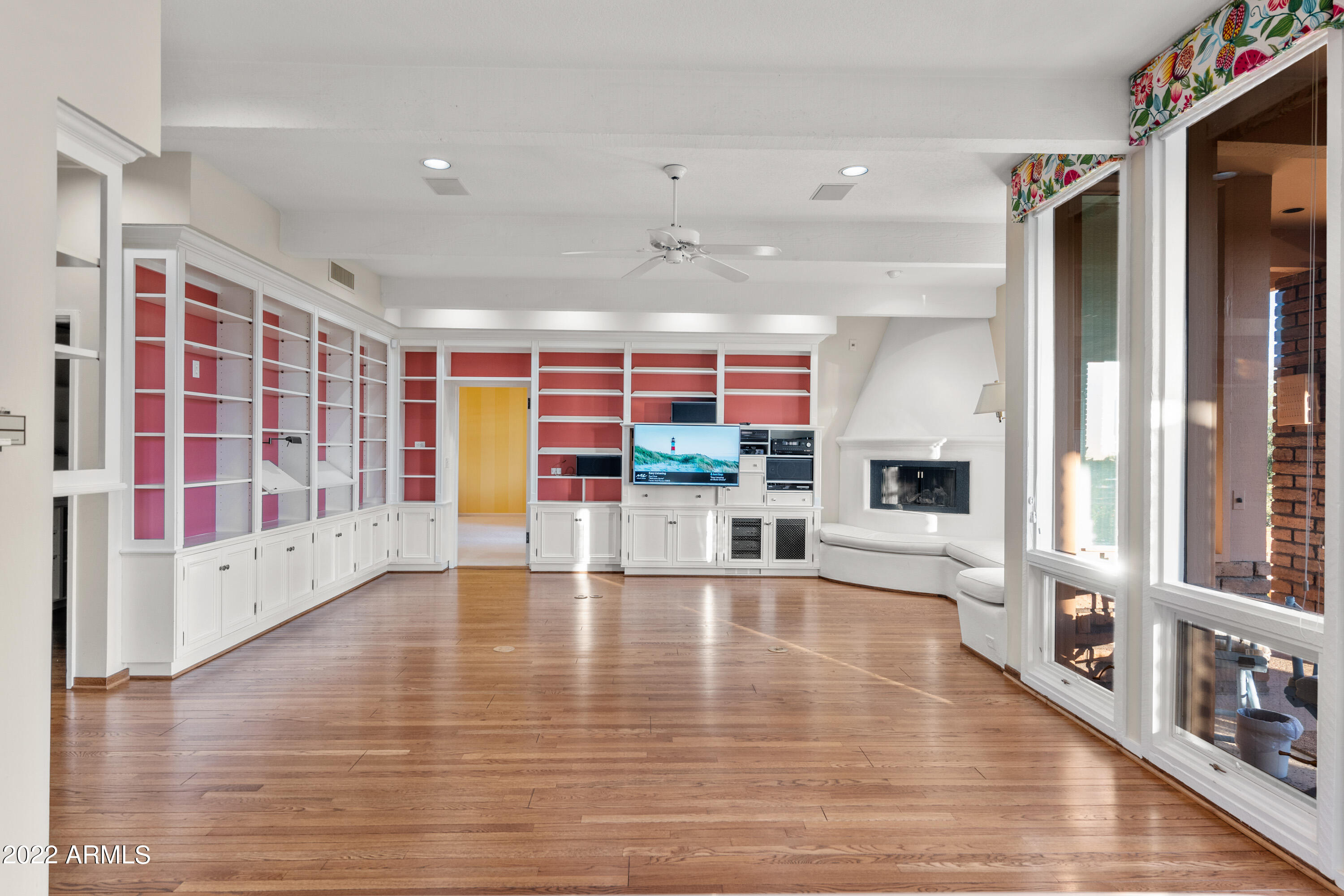 PARADISVE VALLES ESTATES - Residential
