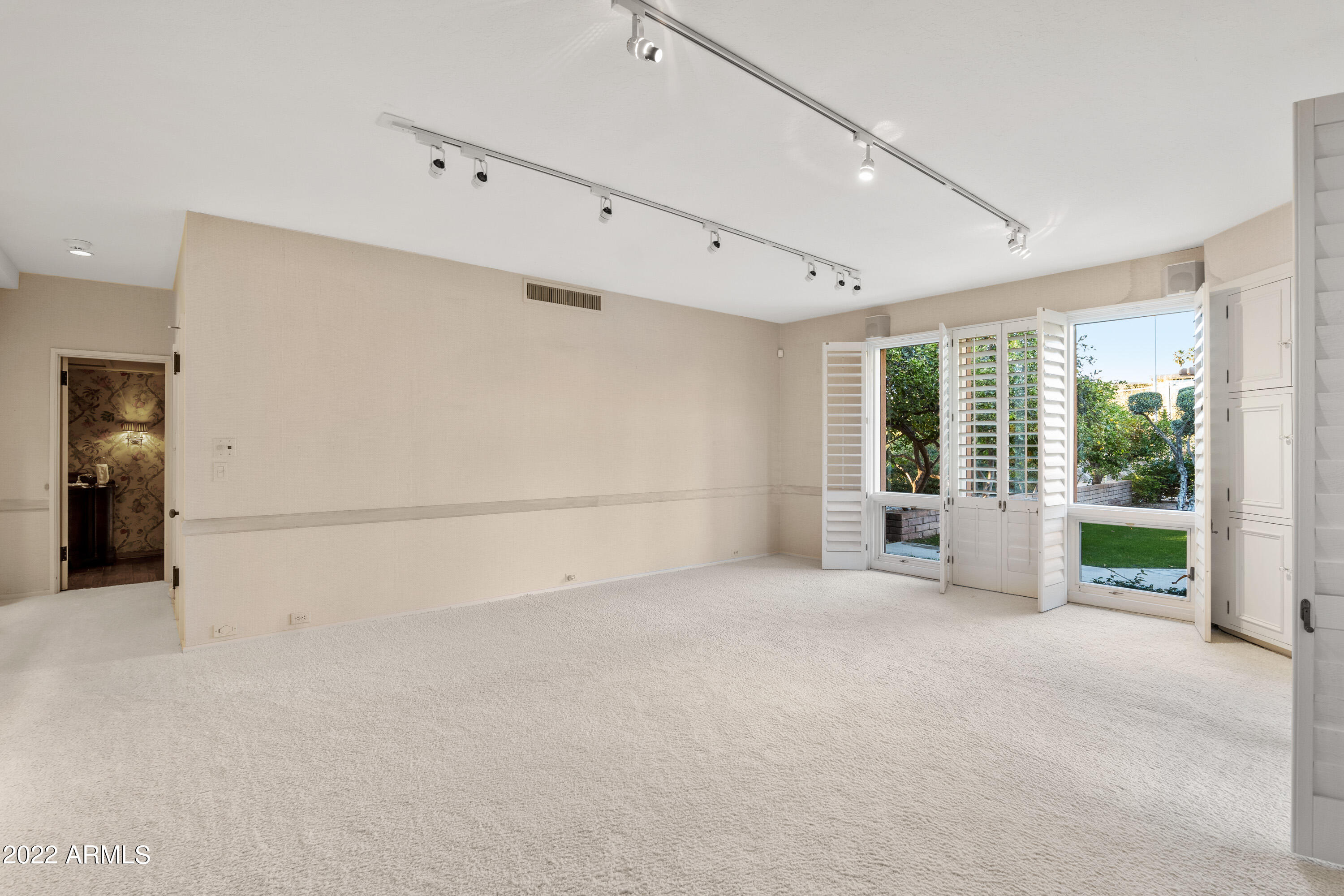 PARADISVE VALLES ESTATES - Residential