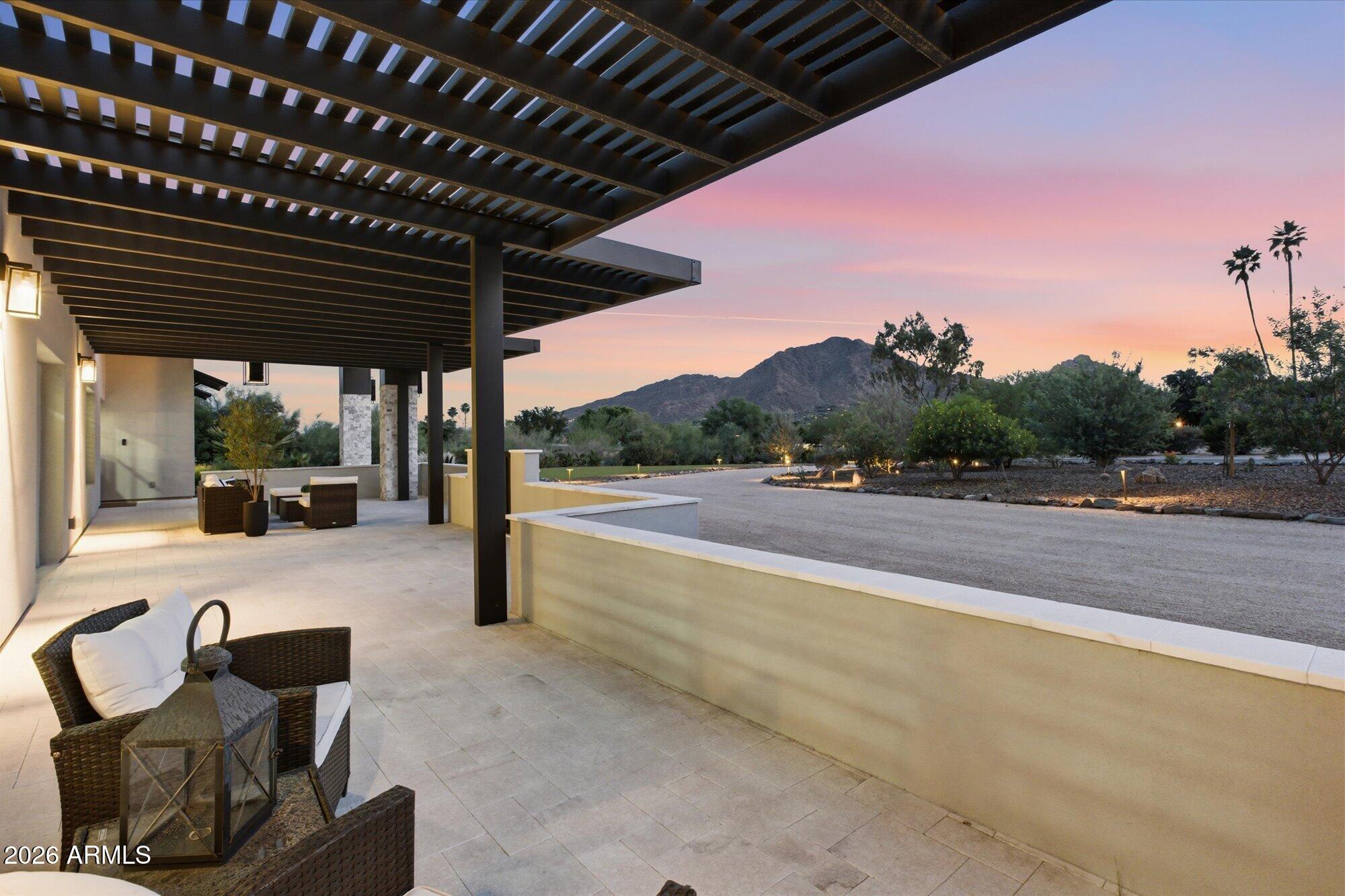 WHISPERING HILLS - Residential