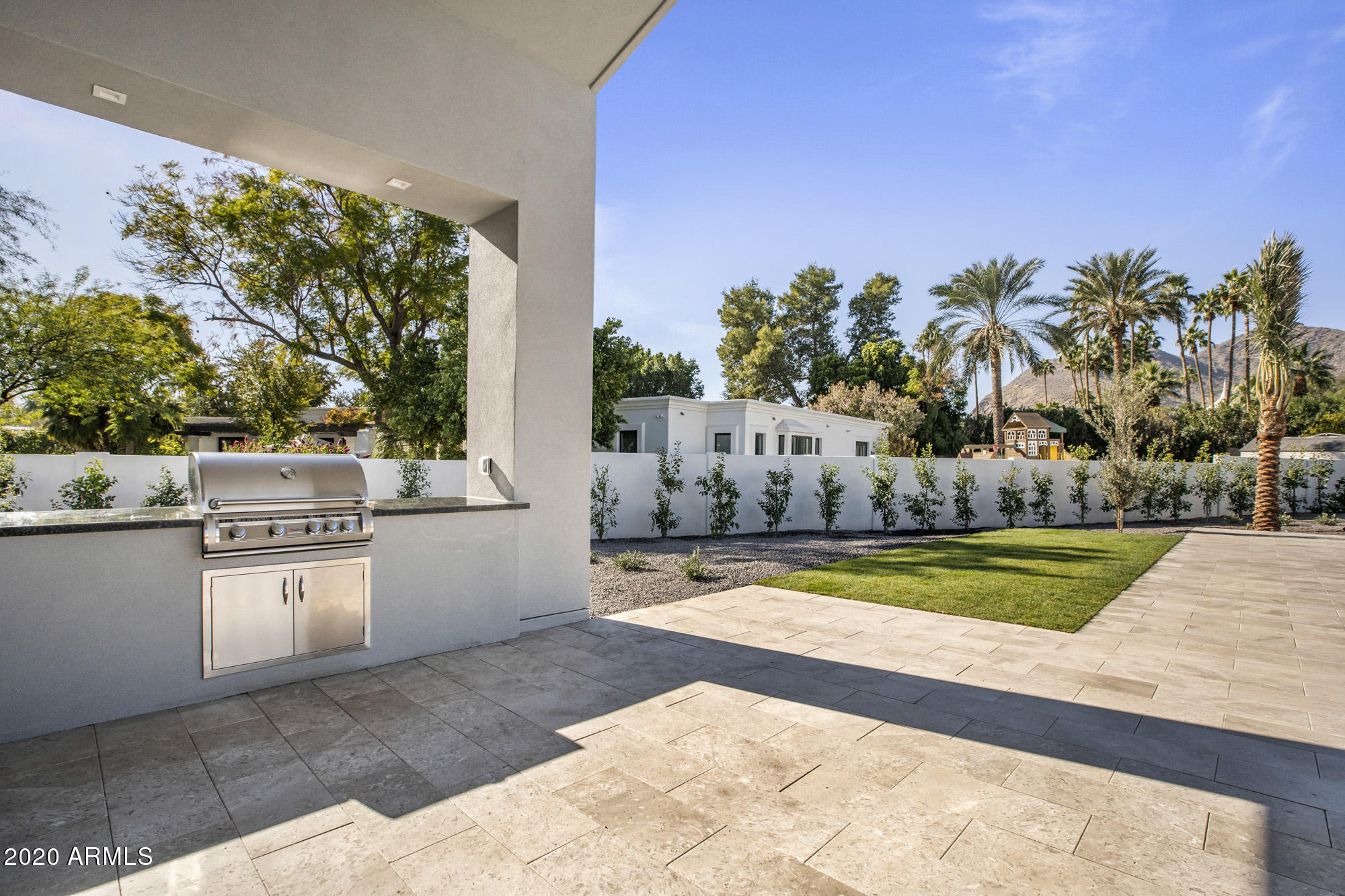 CASA BLANCA ESTATES LOT 20-37 & TR A - Residential