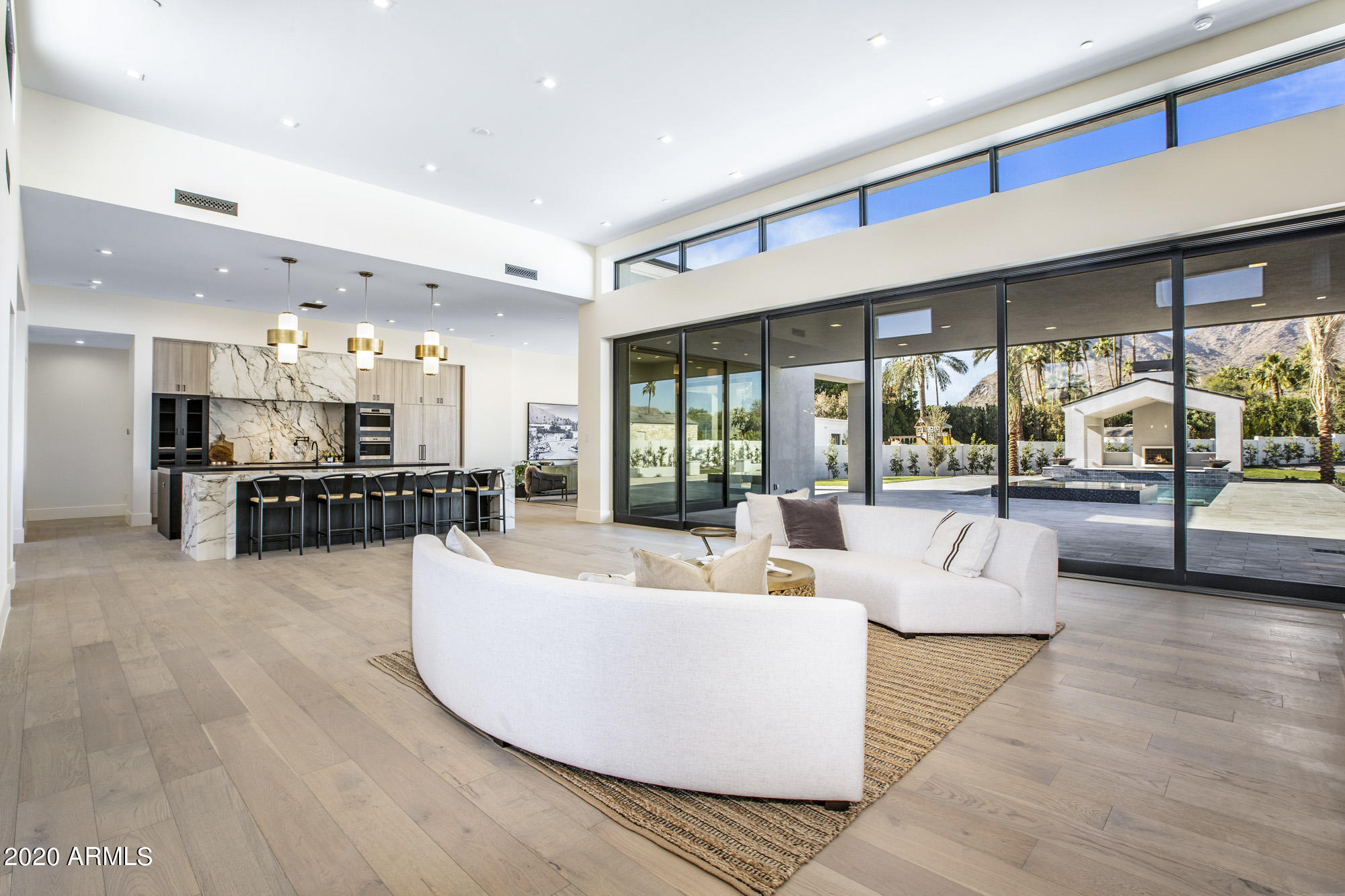 CASA BLANCA ESTATES LOT 20-37 & TR A - Residential