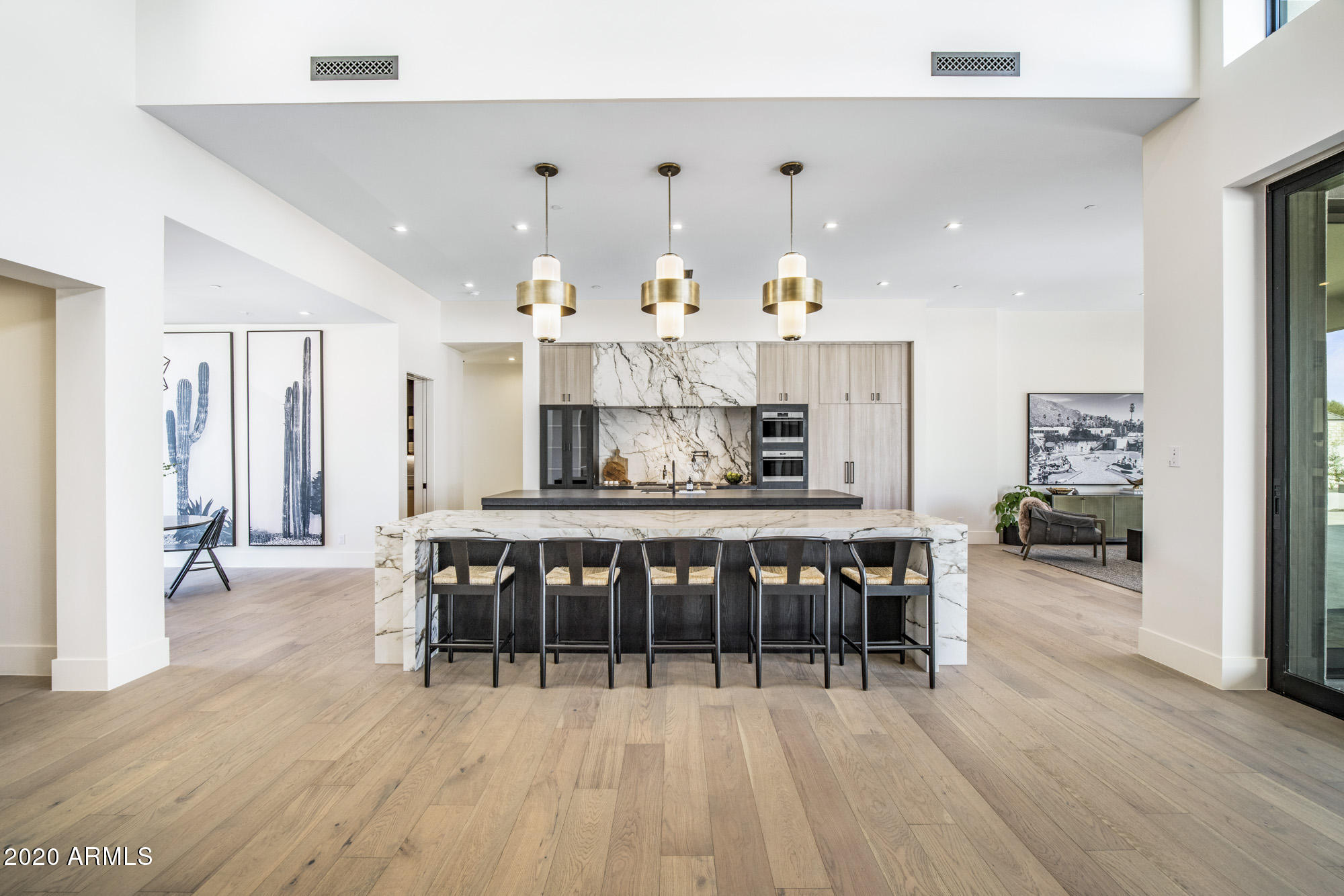 CASA BLANCA ESTATES LOT 20-37 & TR A - Residential