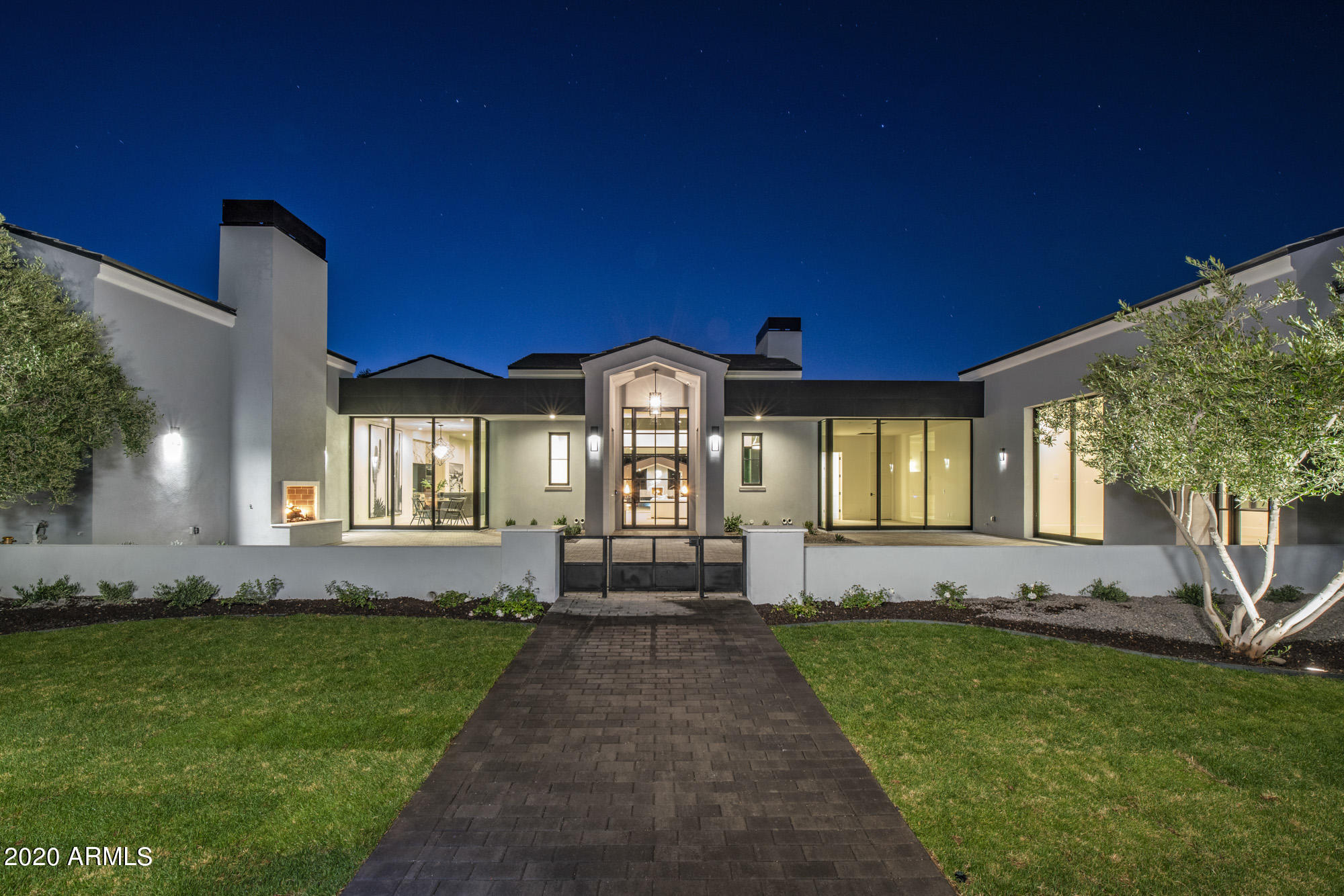CASA BLANCA ESTATES LOT 20-37 & TR A - Residential