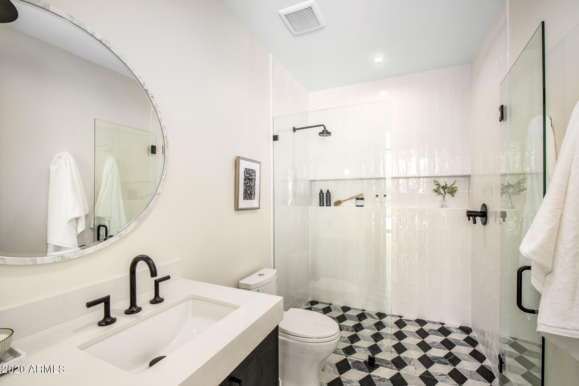 CASA BLANCA ESTATES LOT 20-37 & TR A - Residential