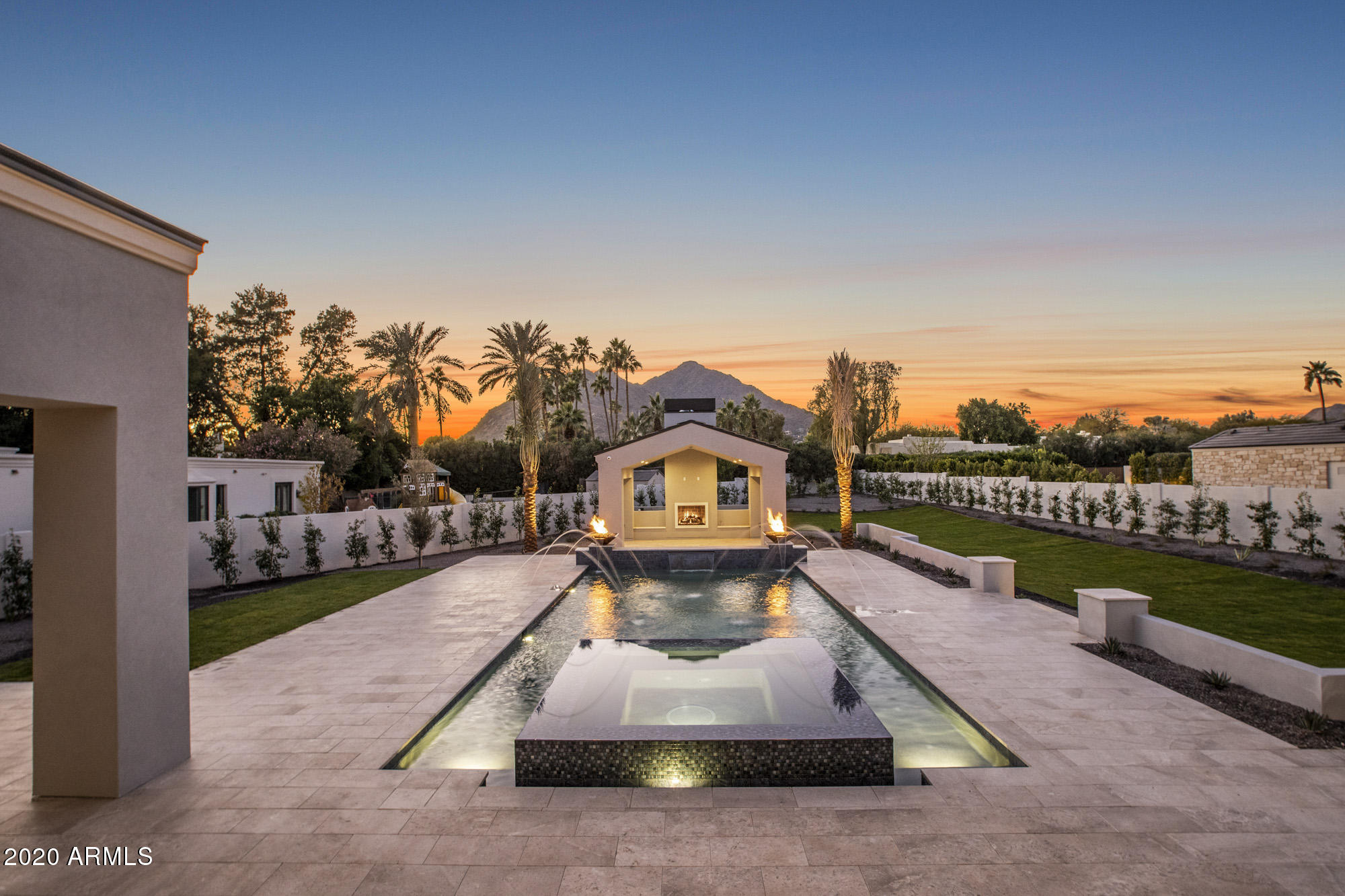 CASA BLANCA ESTATES LOT 20-37 & TR A - Residential