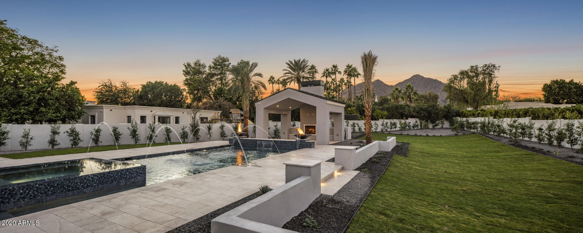 CASA BLANCA ESTATES LOT 20-37 & TR A - Residential