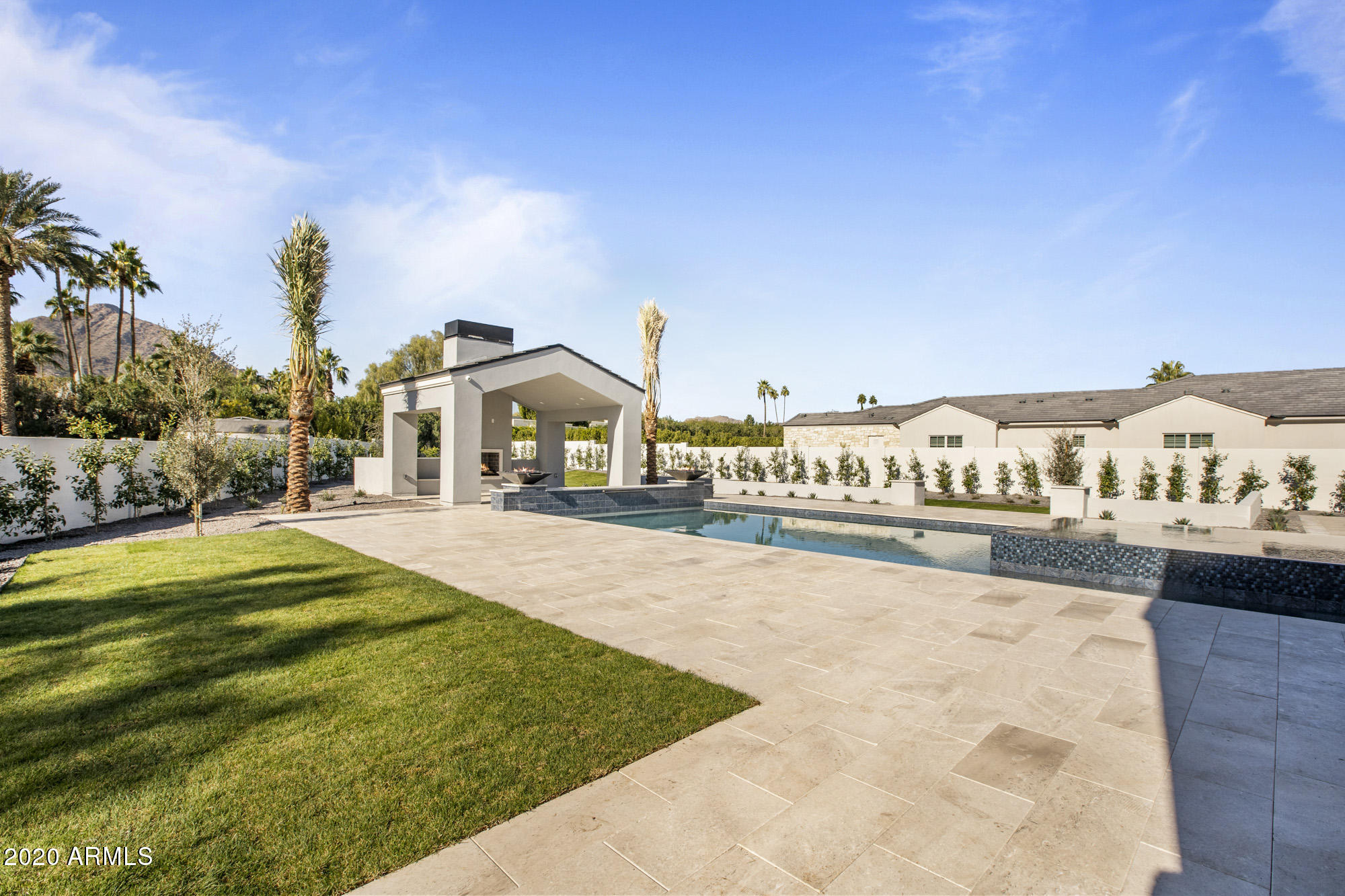 CASA BLANCA ESTATES LOT 20-37 & TR A - Residential