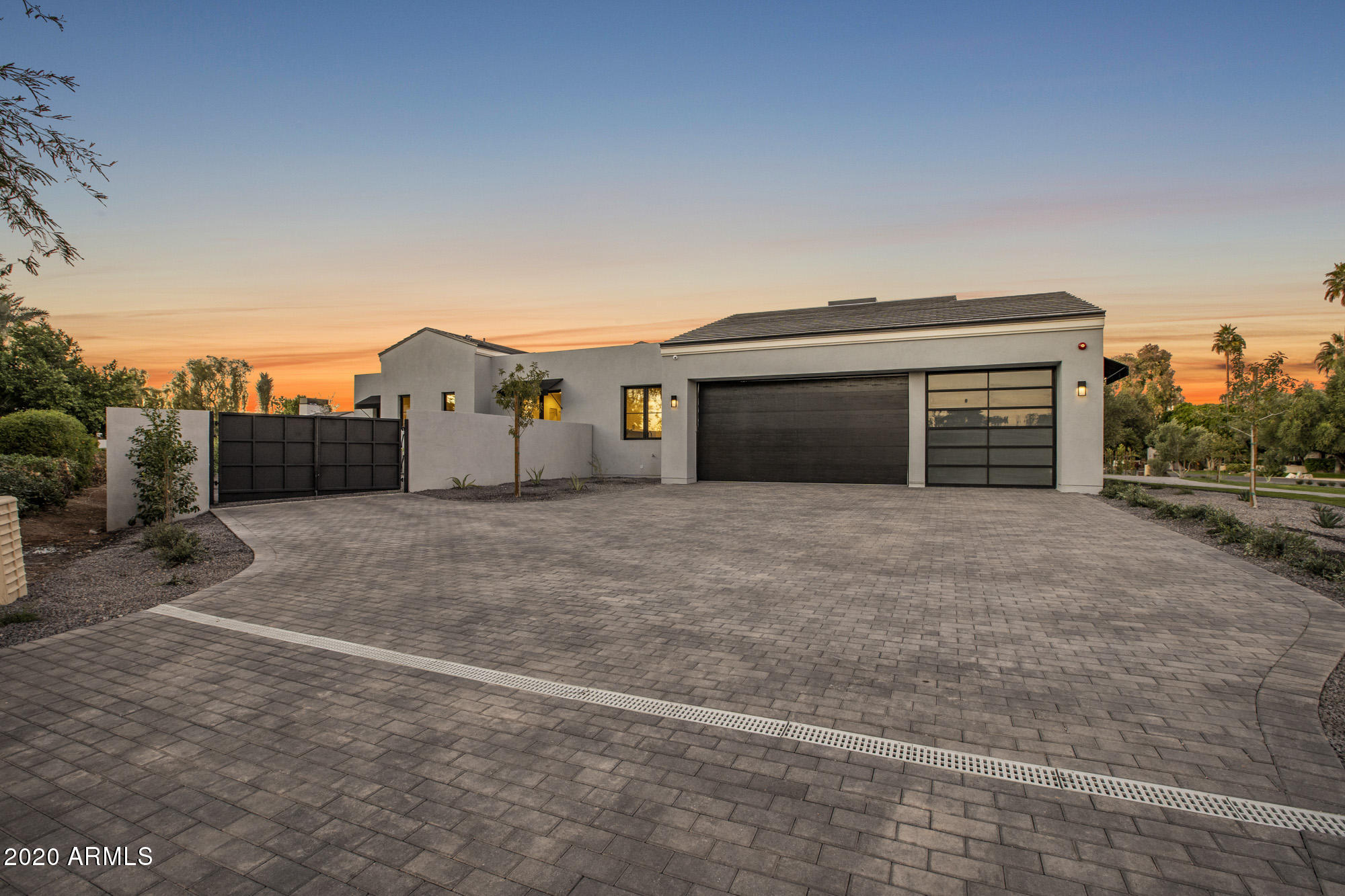 CASA BLANCA ESTATES LOT 20-37 & TR A - Residential