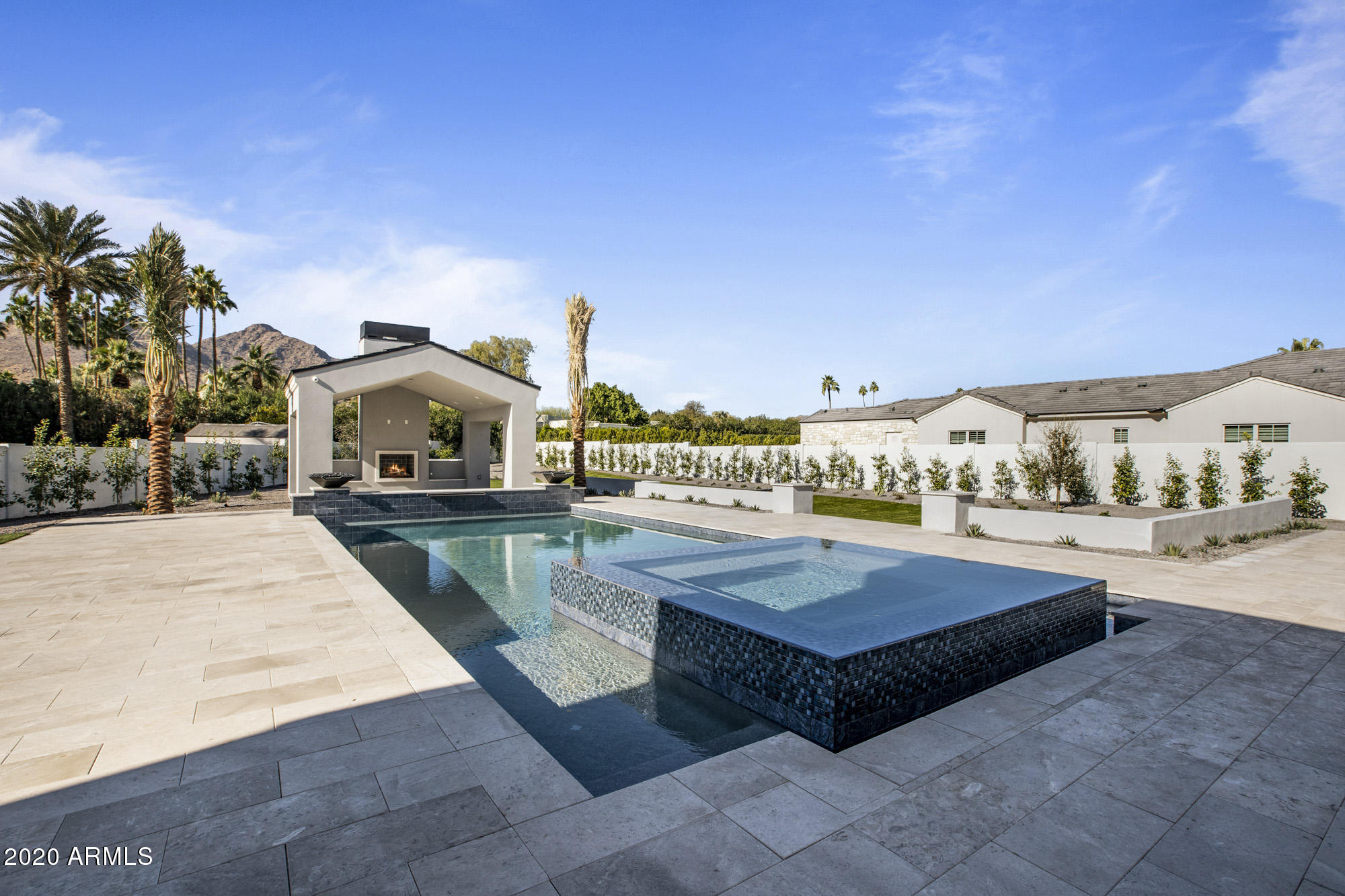 CASA BLANCA ESTATES LOT 20-37 & TR A - Residential