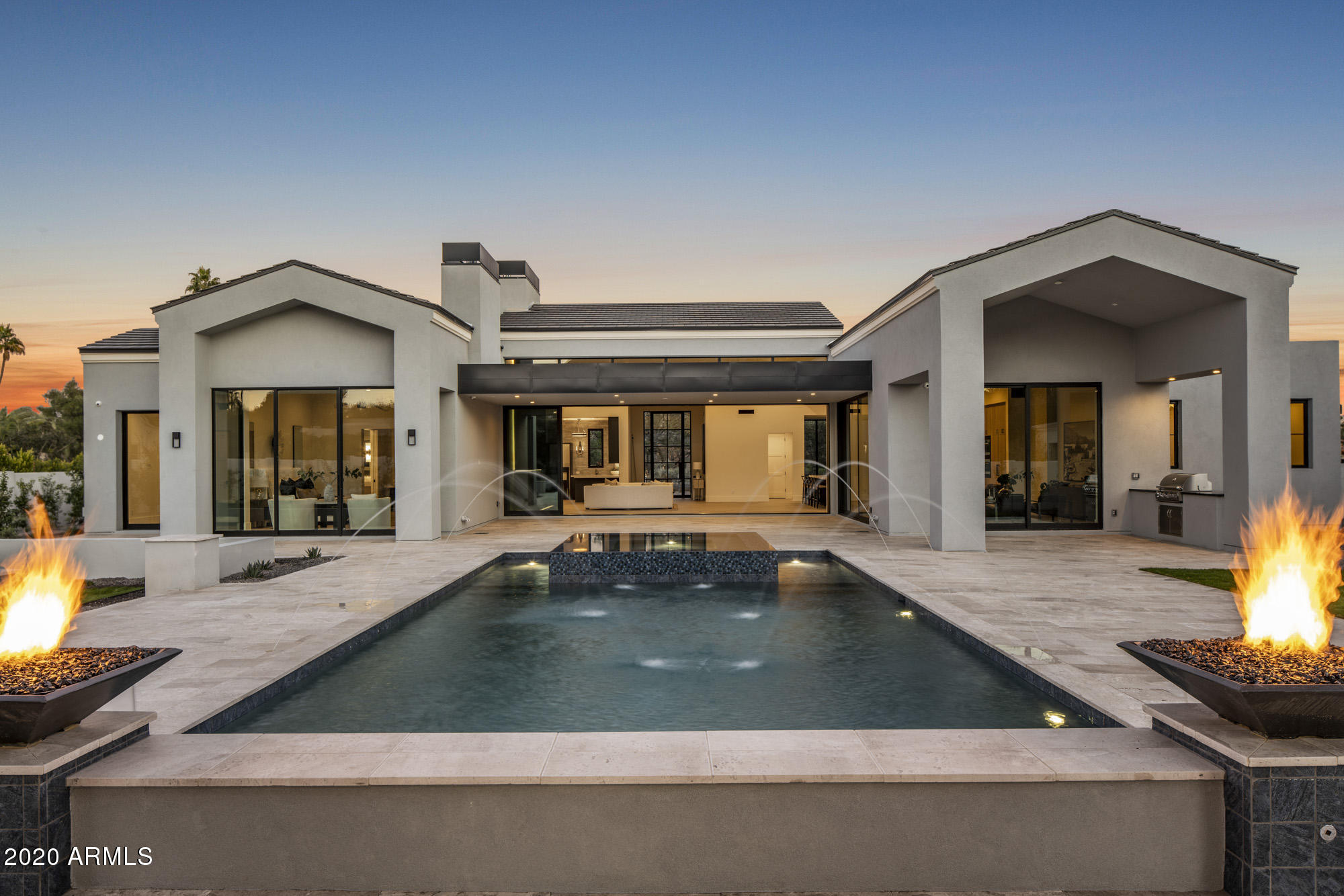 CASA BLANCA ESTATES LOT 20-37 & TR A - Residential