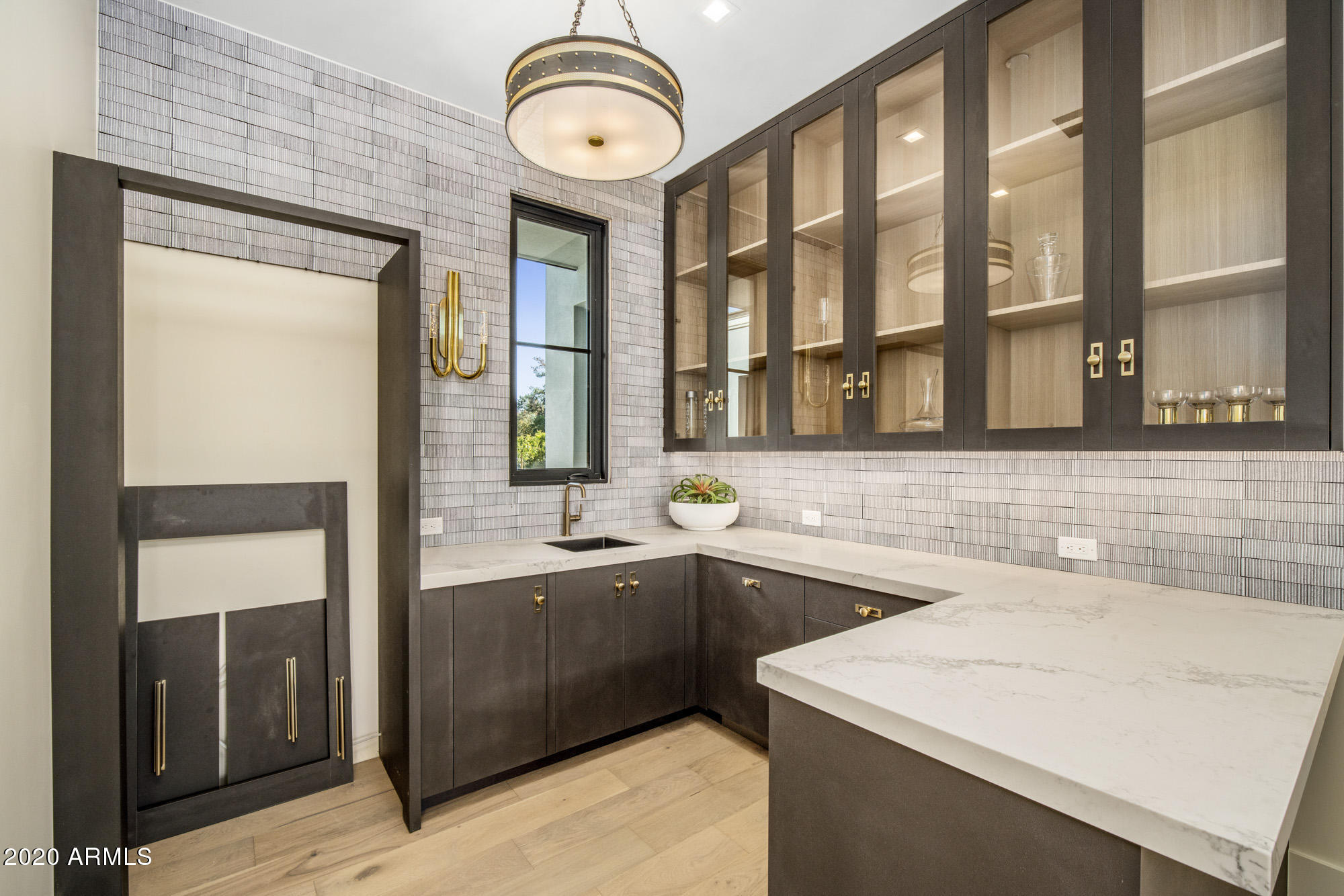 CASA BLANCA ESTATES LOT 20-37 & TR A - Residential