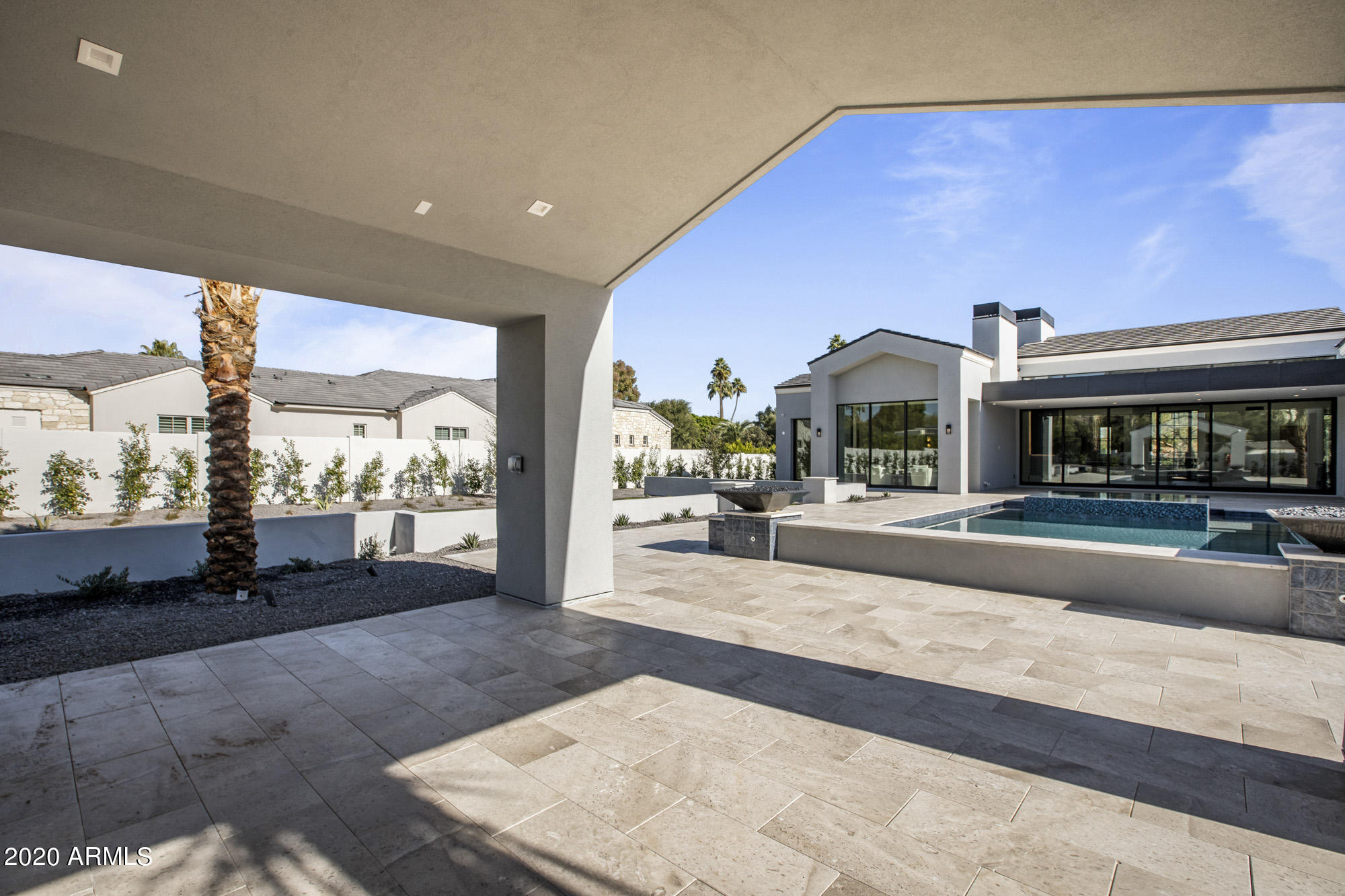 CASA BLANCA ESTATES LOT 20-37 & TR A - Residential