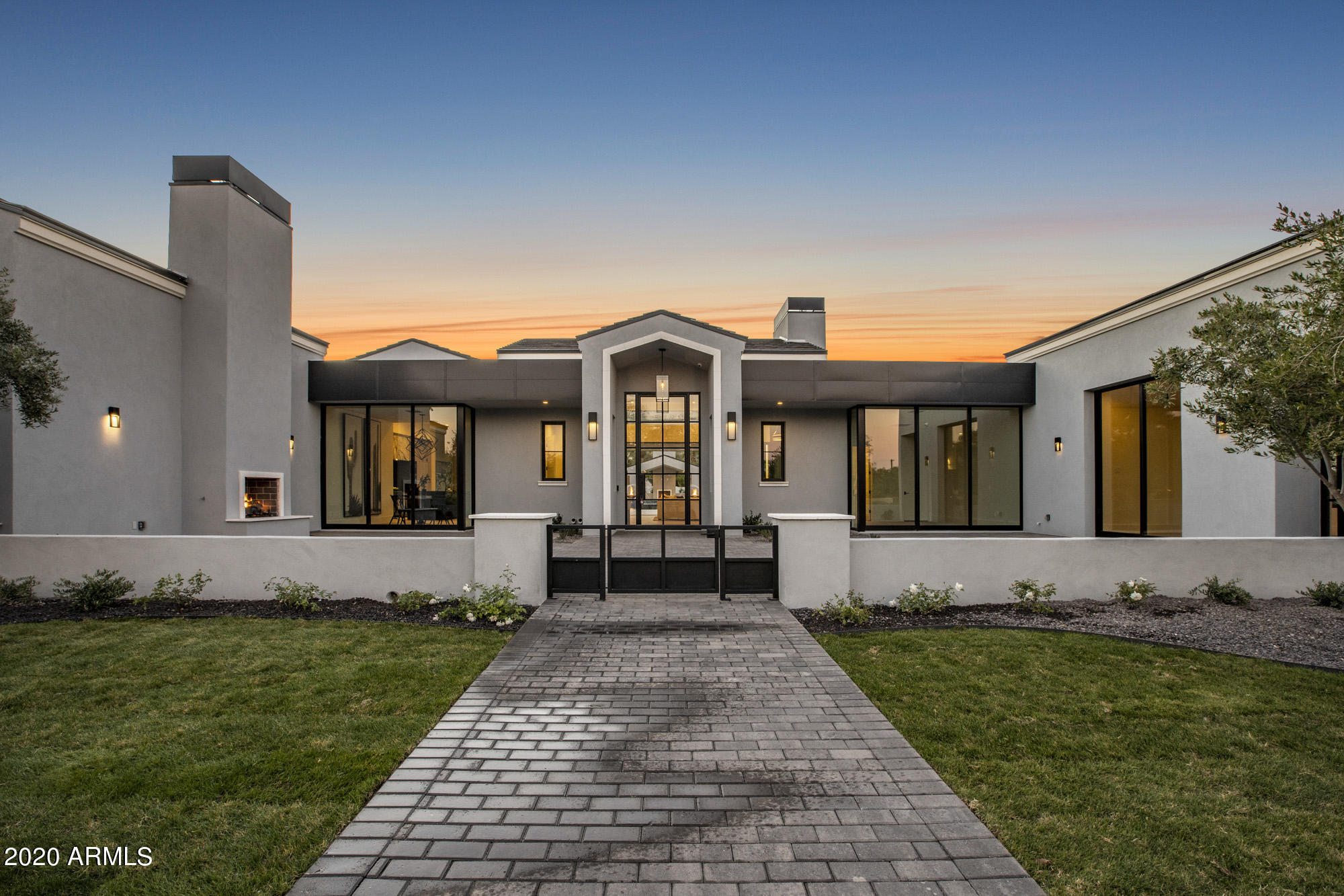 CASA BLANCA ESTATES LOT 20-37 & TR A - Residential