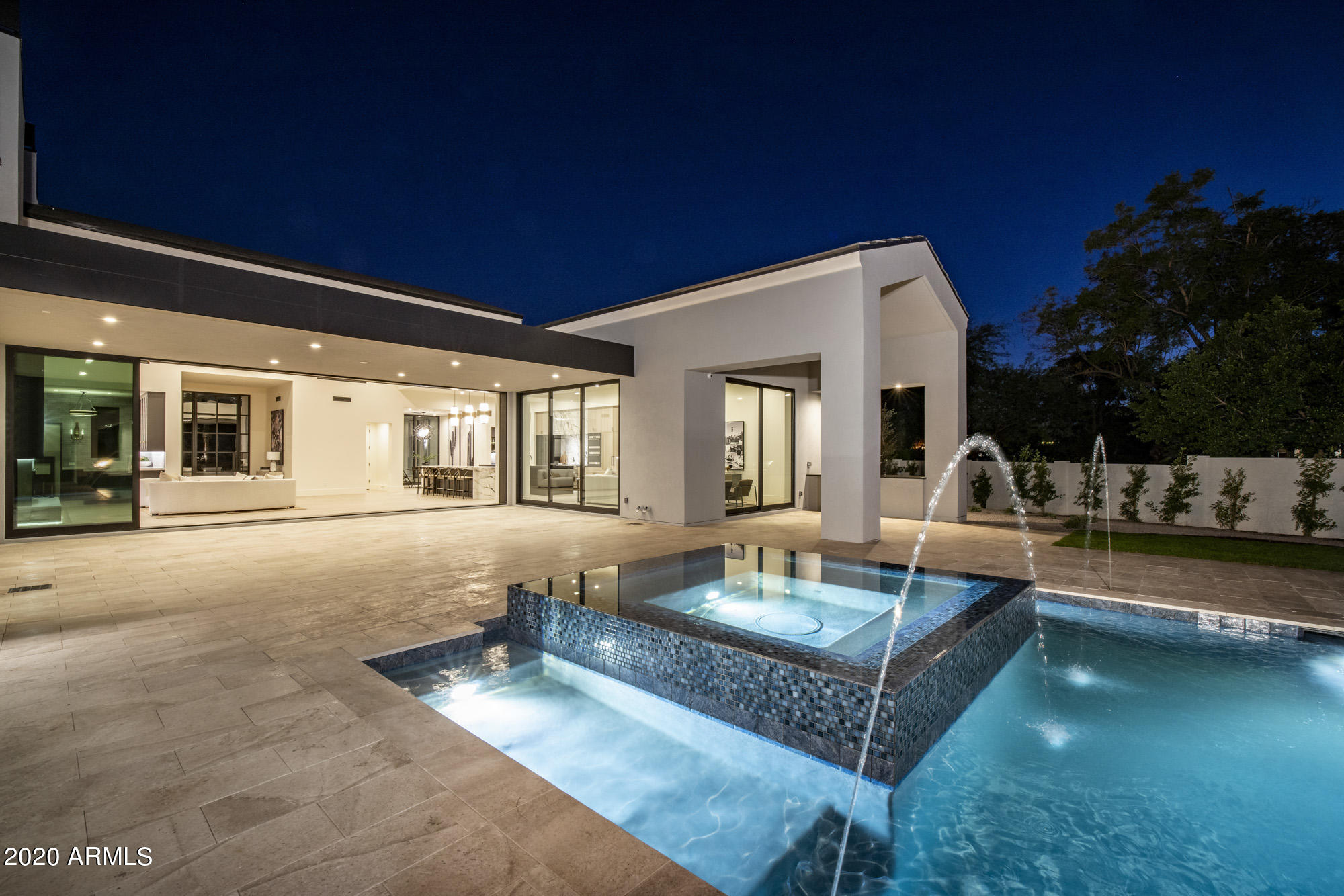 CASA BLANCA ESTATES LOT 20-37 & TR A - Residential