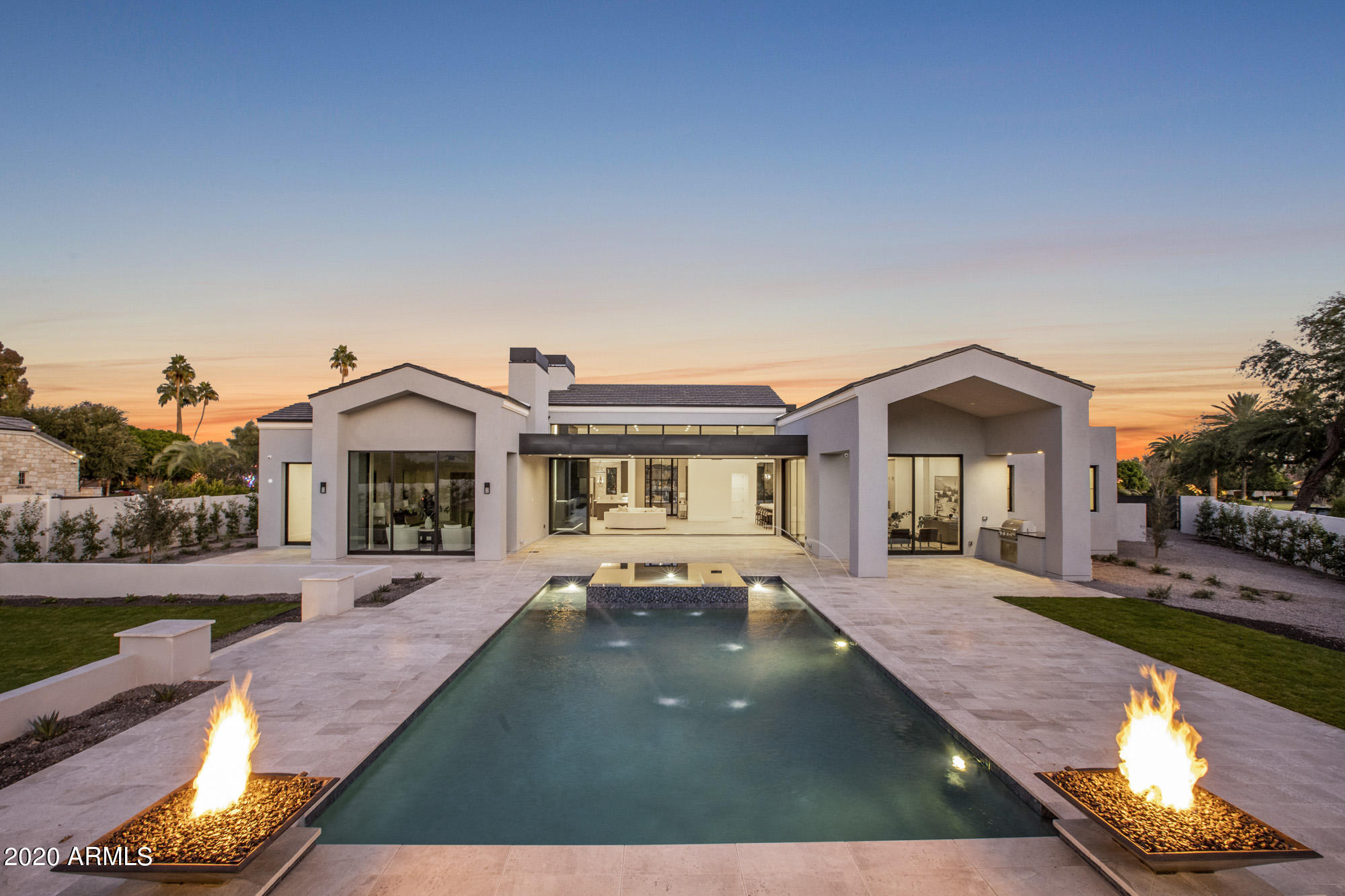 CASA BLANCA ESTATES LOT 20-37 & TR A - Residential