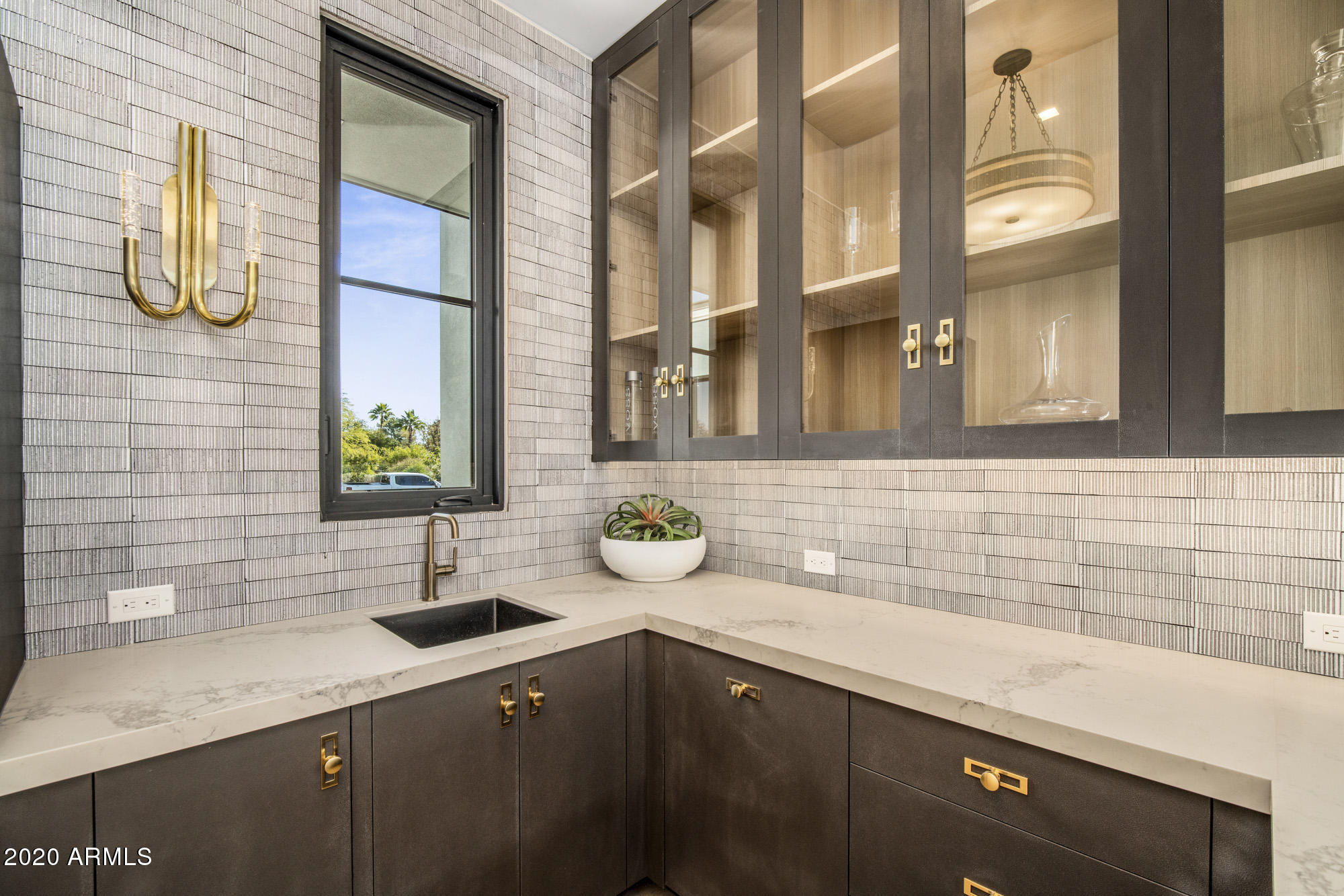 CASA BLANCA ESTATES LOT 20-37 & TR A - Residential
