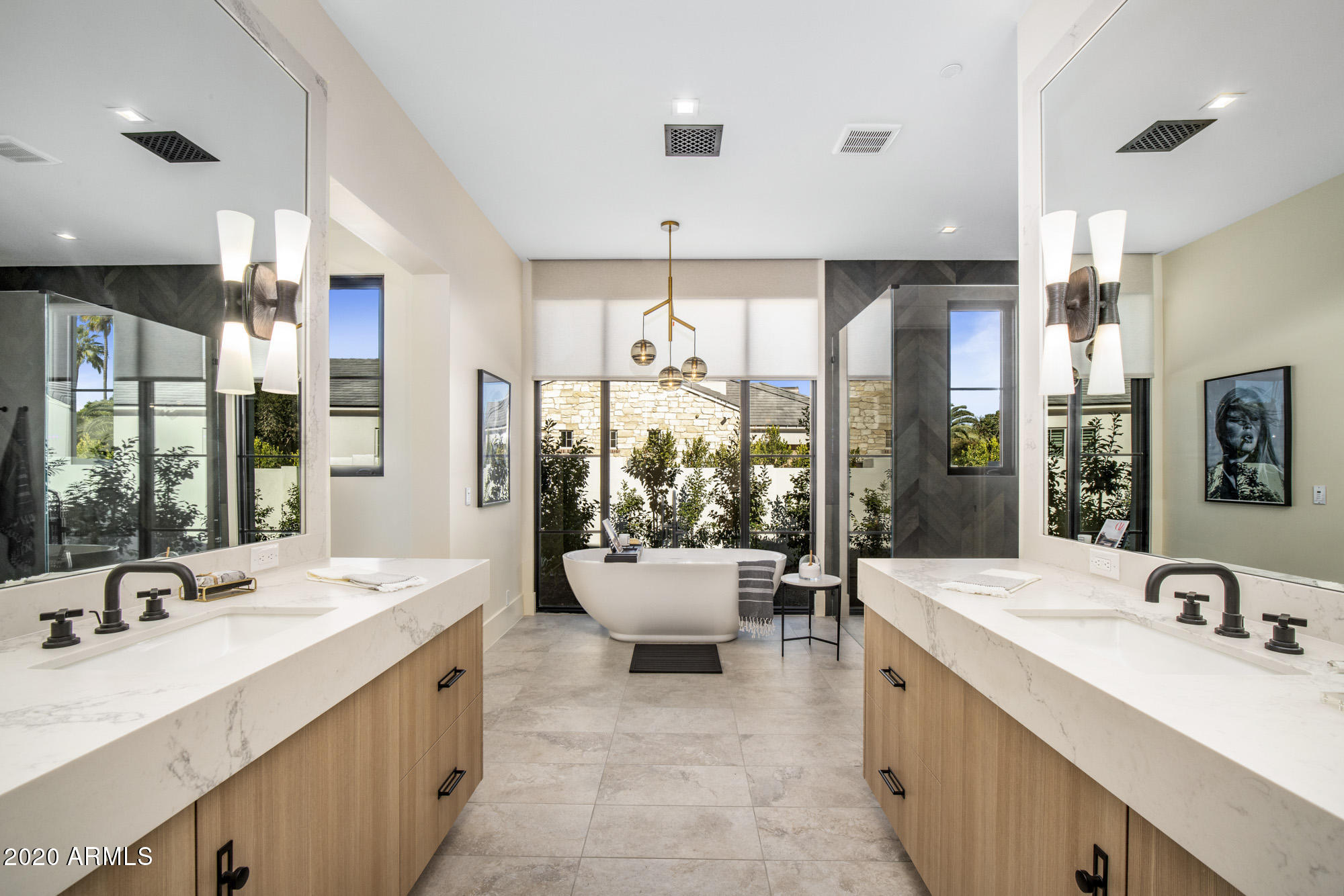 CASA BLANCA ESTATES LOT 20-37 & TR A - Residential